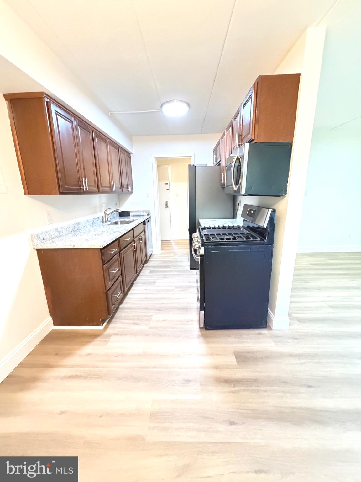 2316 FREETOWN COURT 1B