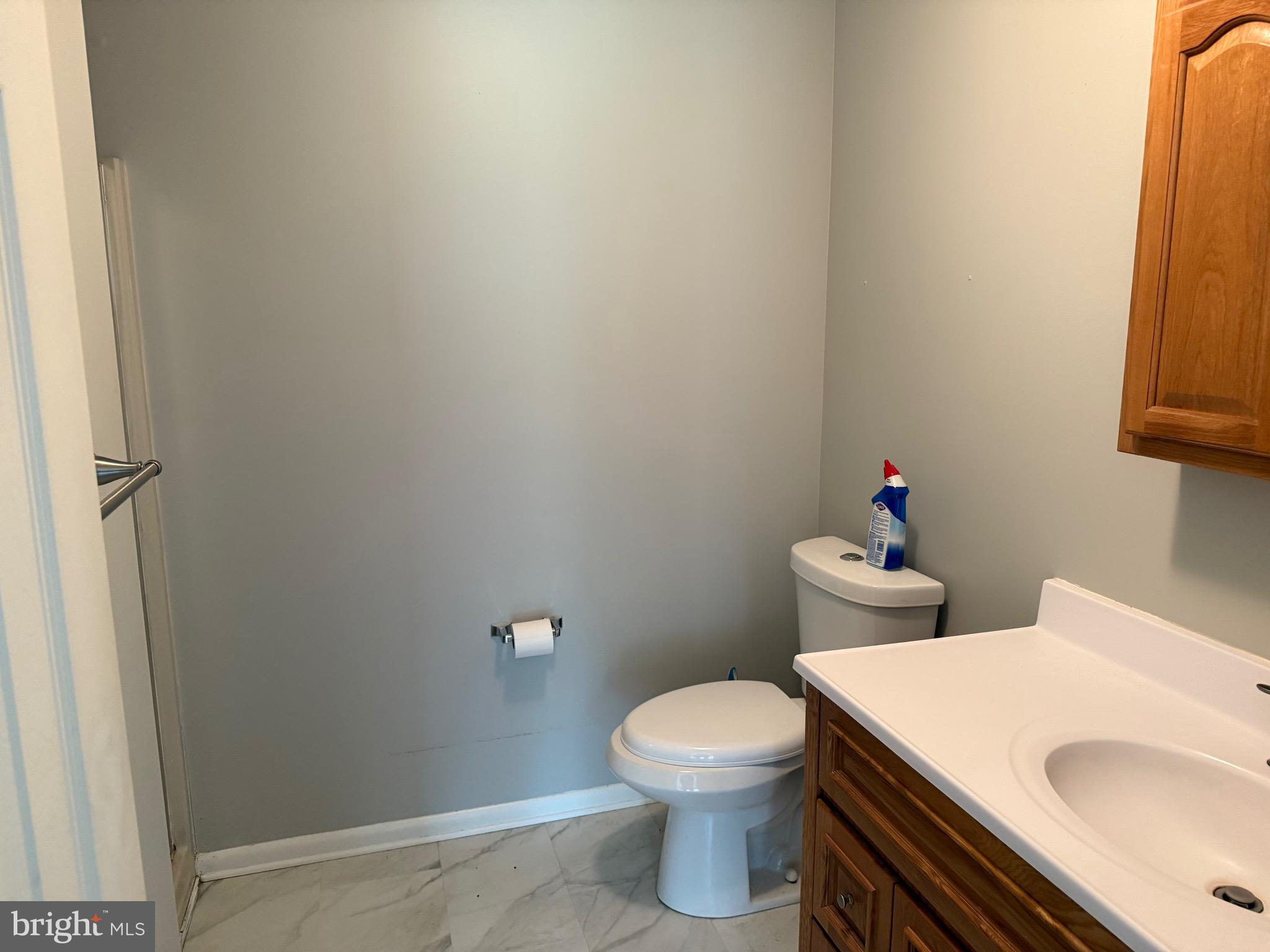 PINE BROOK - Residential Lease