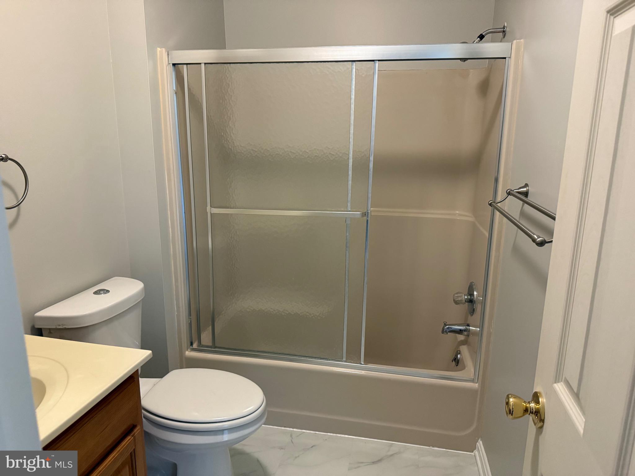 PINE BROOK - Residential Lease