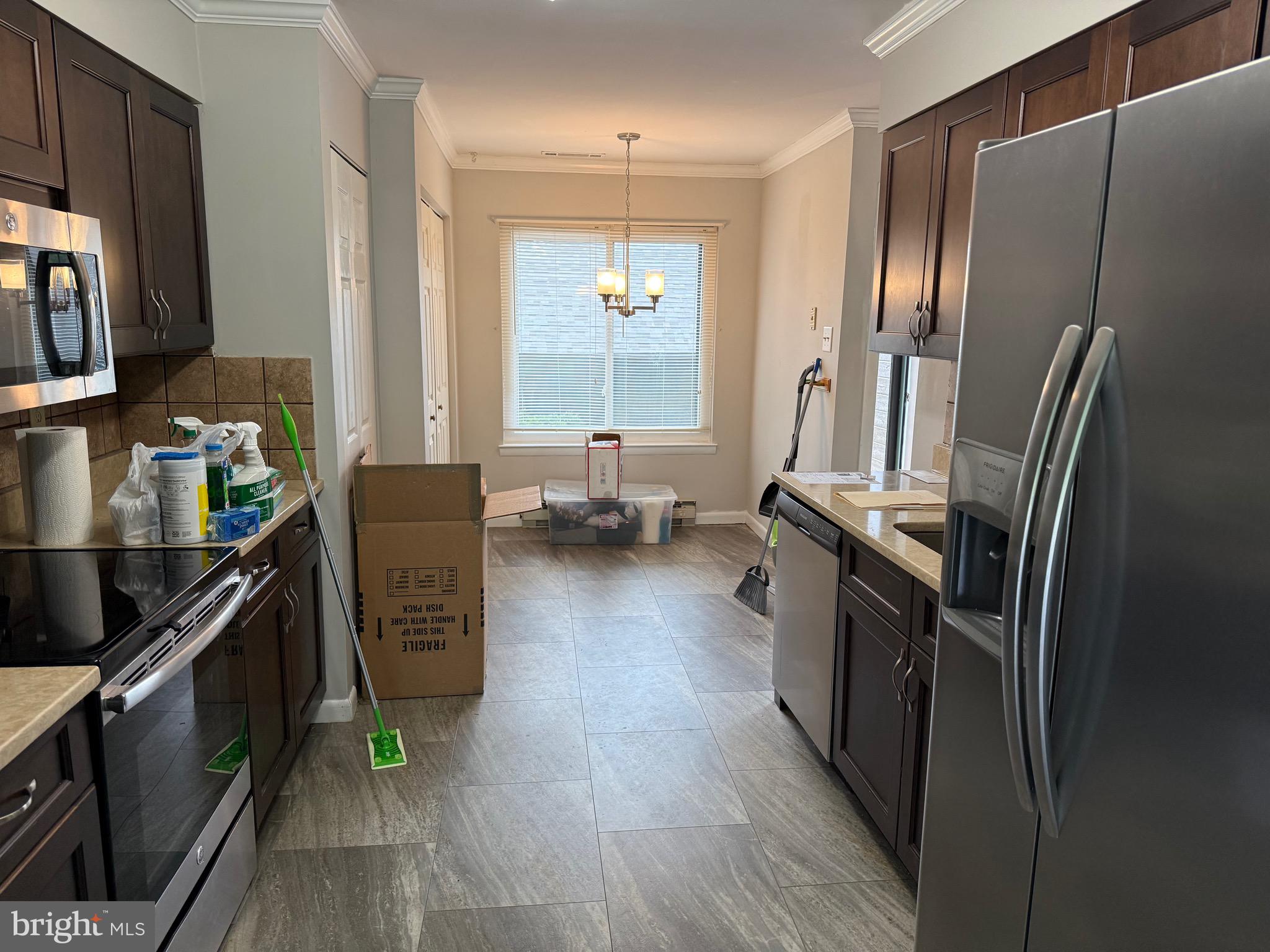 PINE BROOK - Residential Lease