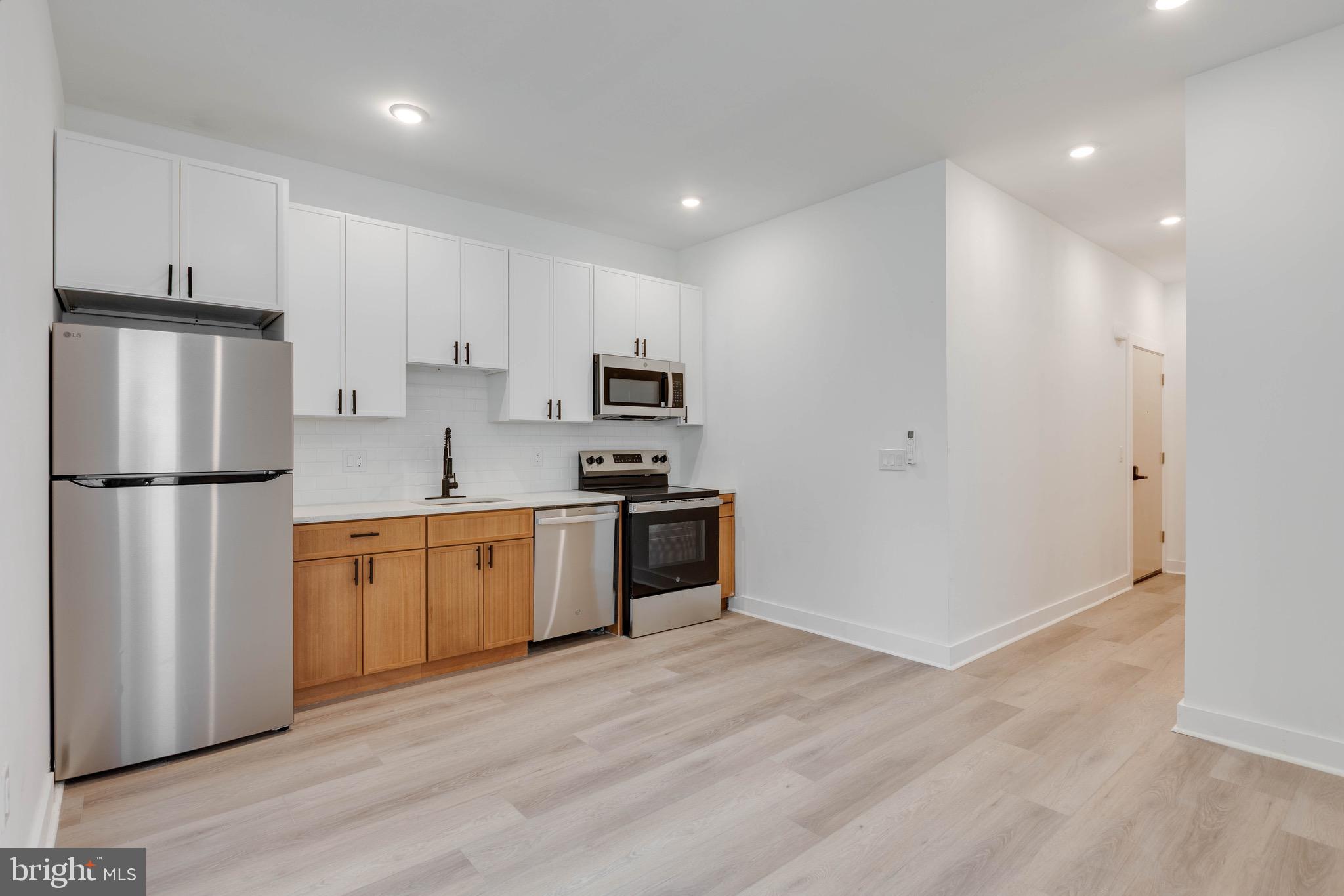 3962 PARRISH STREET 4