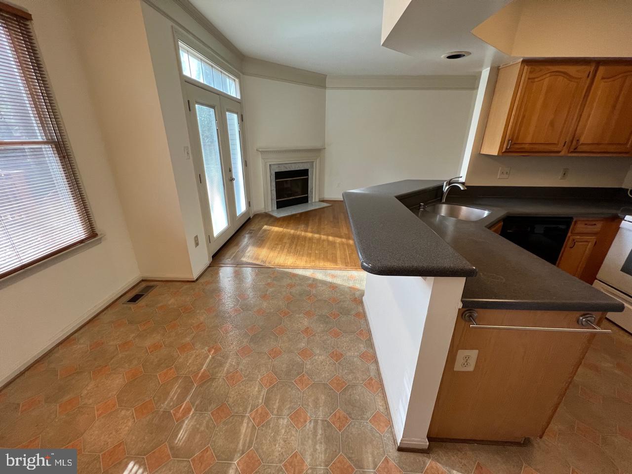 HALLOWELL - Residential Lease