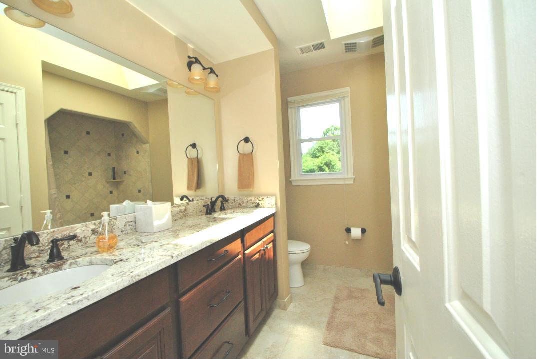 FRANKLIN FARM - Residential