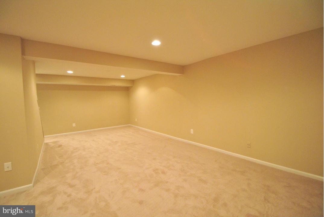 FRANKLIN FARM - Residential