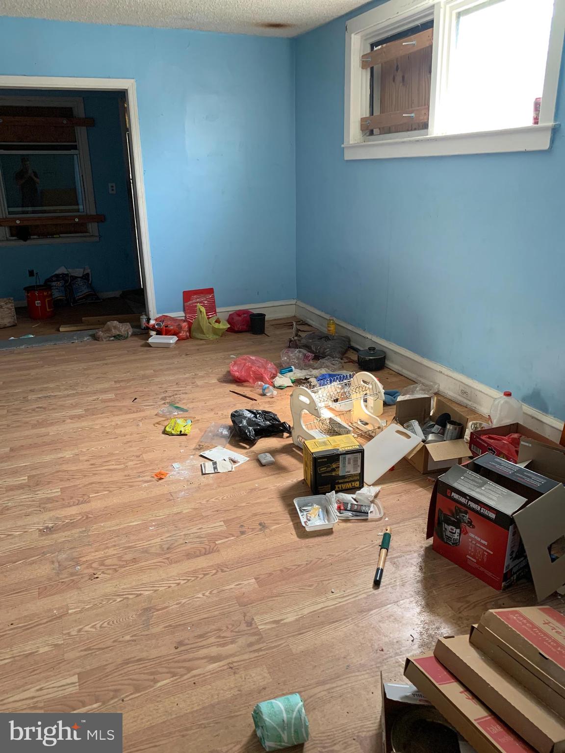 ELMWOOD PARK - Residential