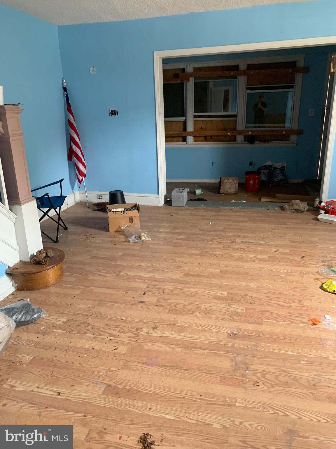 ELMWOOD PARK - Residential