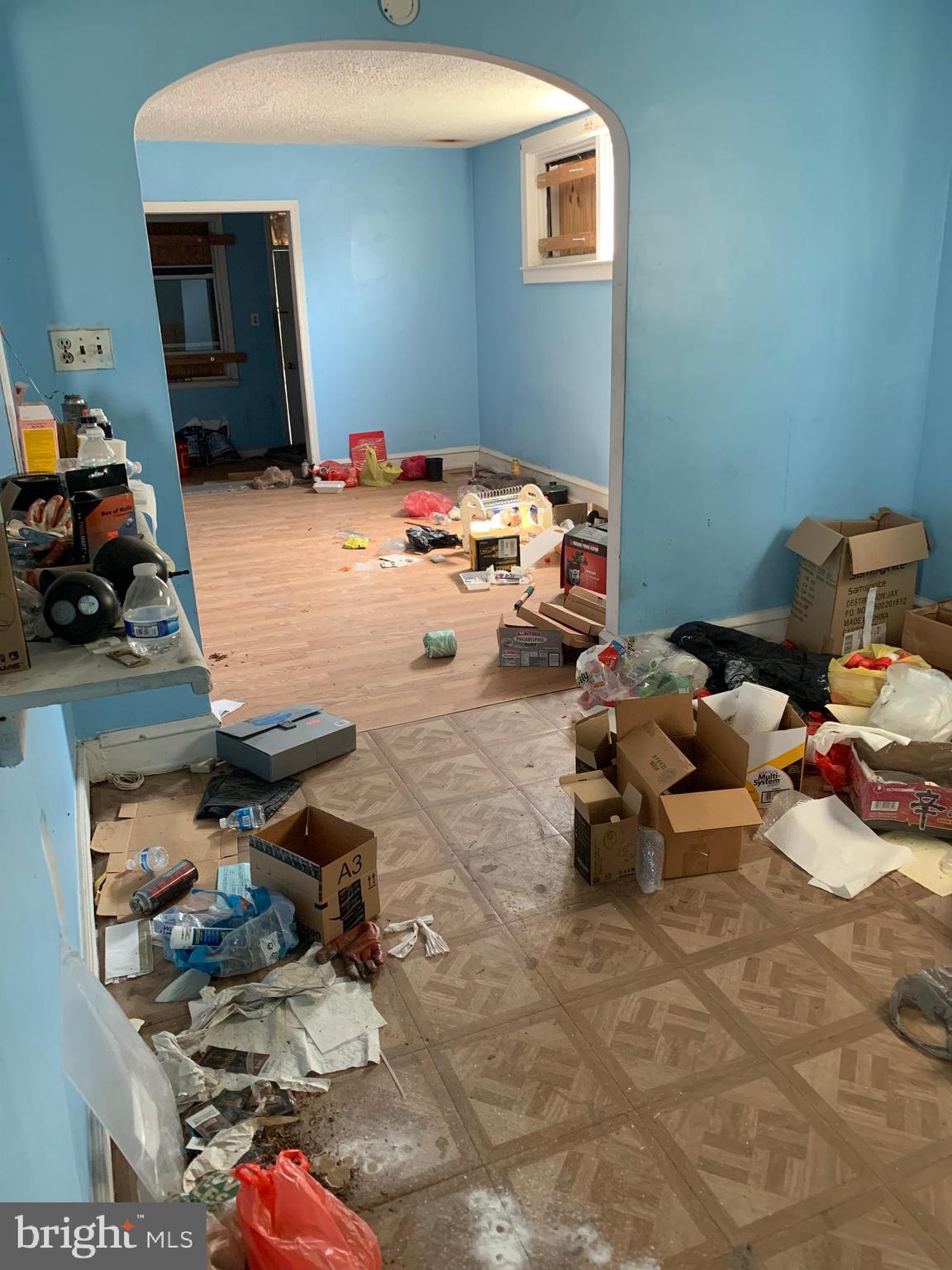 ELMWOOD PARK - Residential