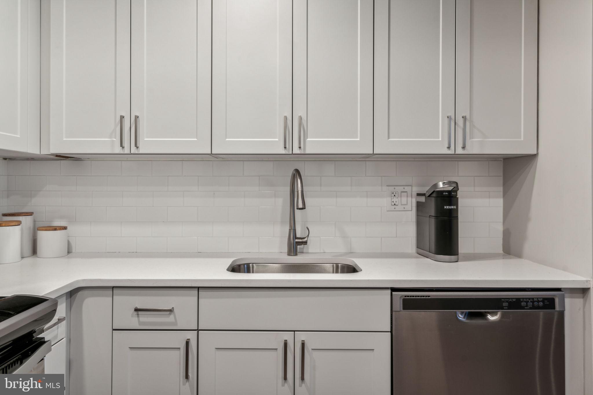 WASHINGTON SQ - Residential Lease