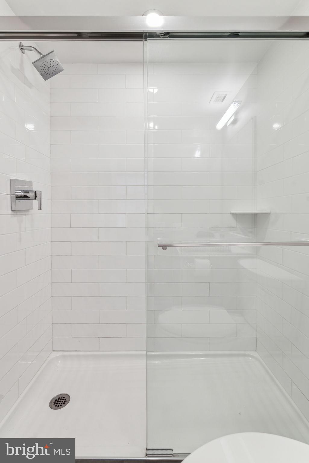 WASHINGTON SQ - Residential Lease