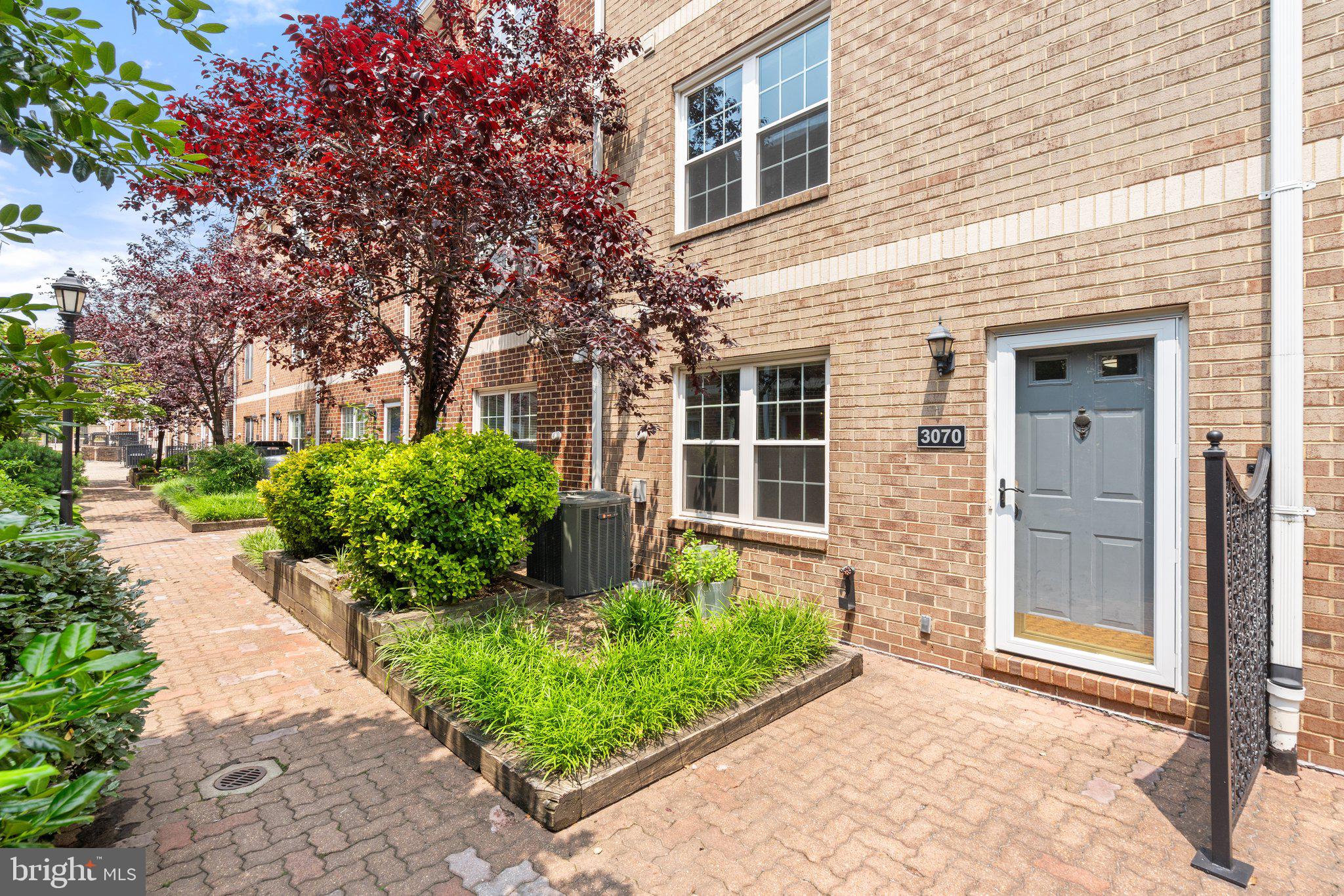 3070 S GLEBE ROAD S 3070