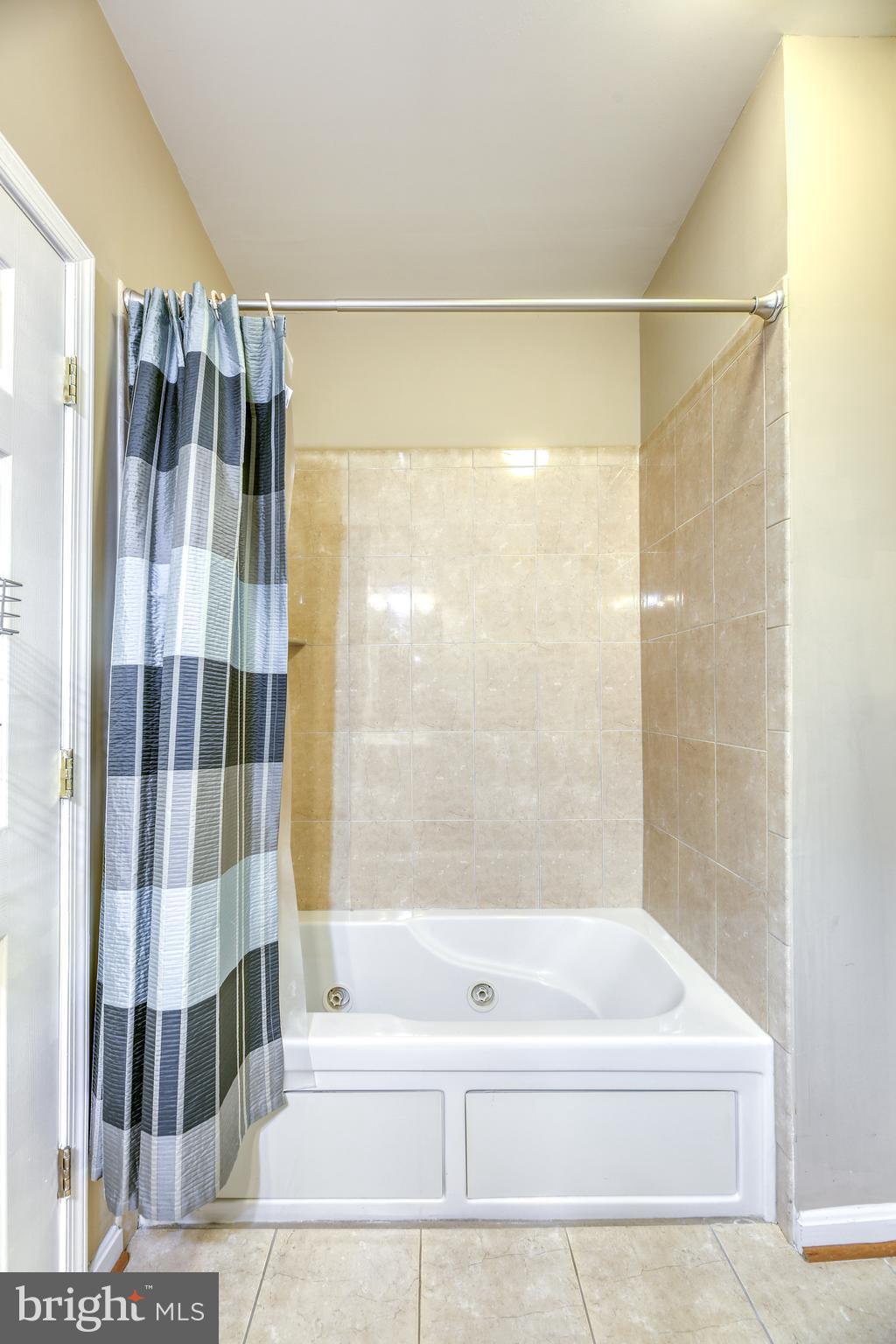 CENTRAL PARKE AT LOWES ISLAND - Residential