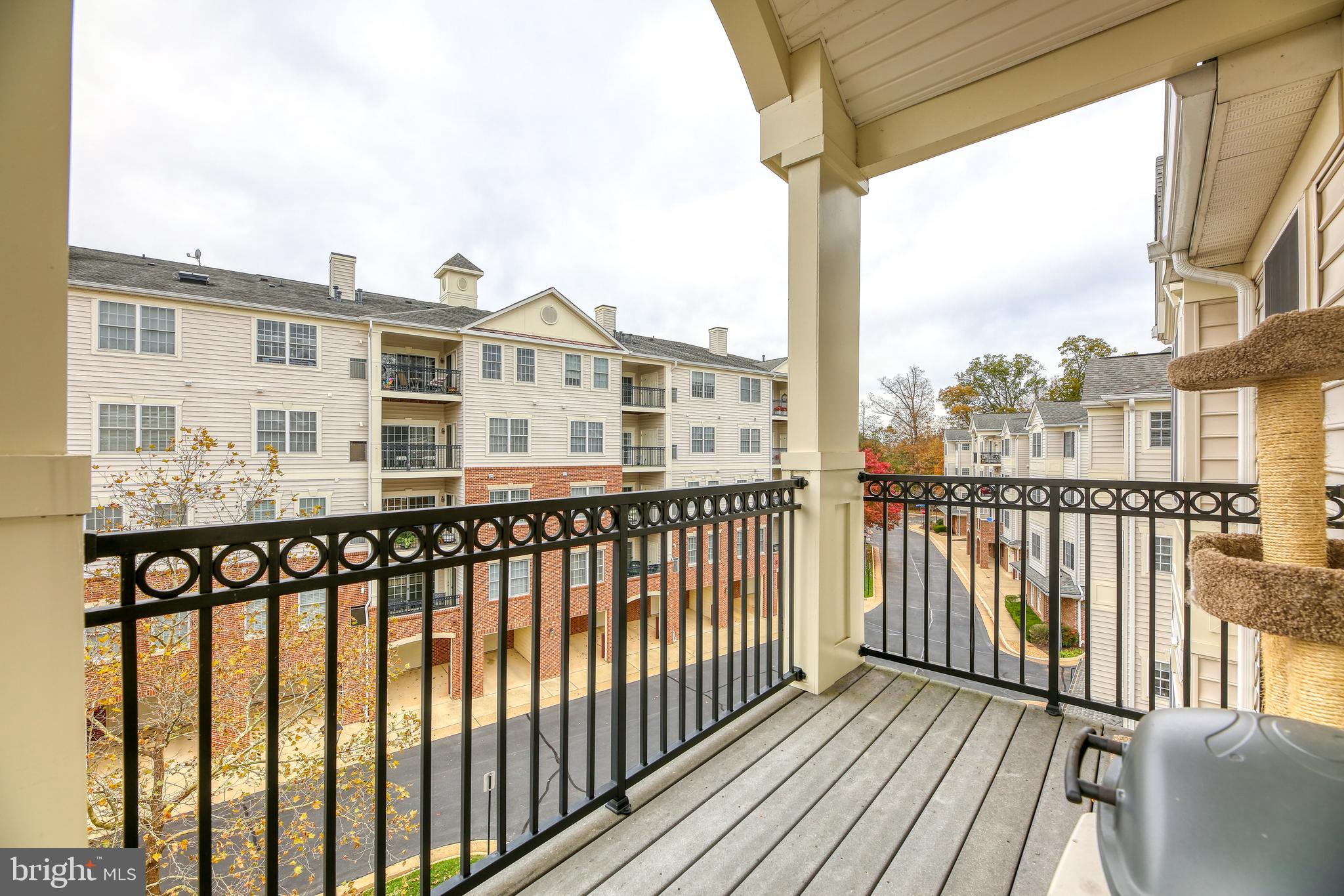 CENTRAL PARKE AT LOWES ISLAND - Residential