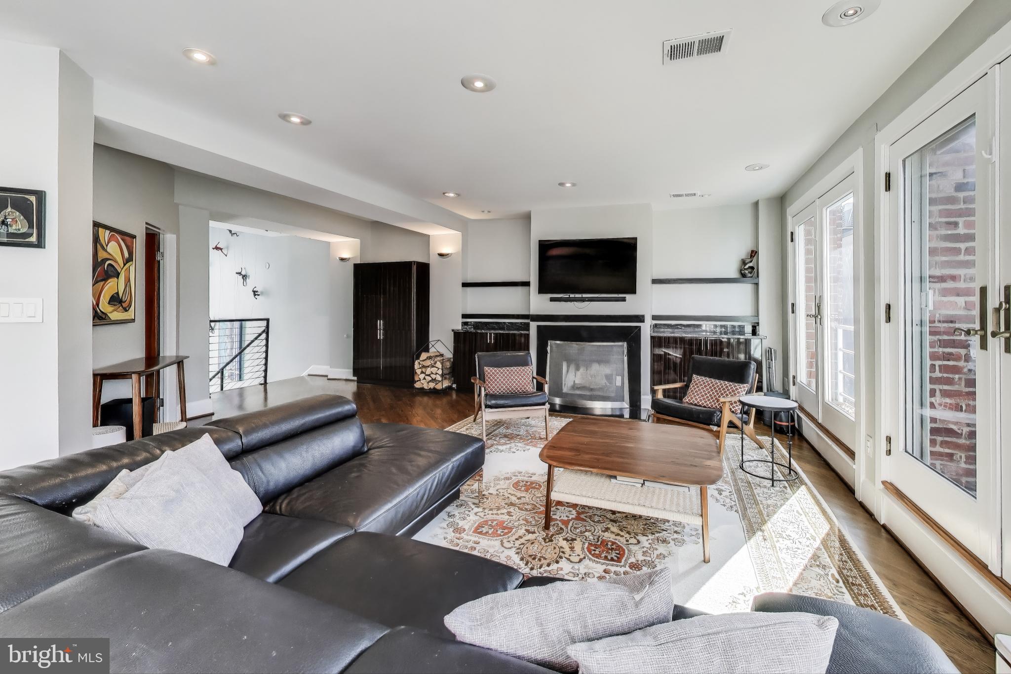 2370 CHAMPLAIN STREET NW 34