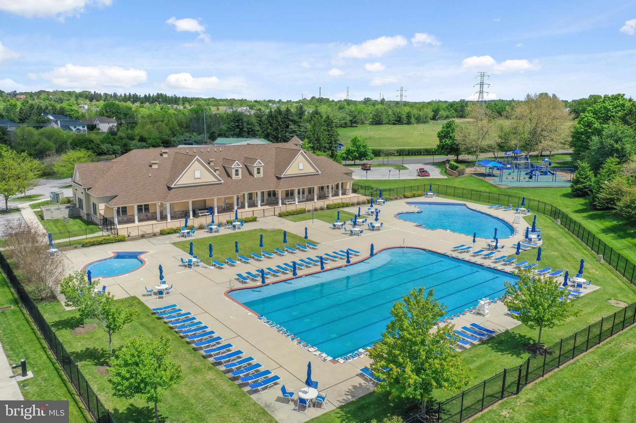 BLUE BELL CC - Residential