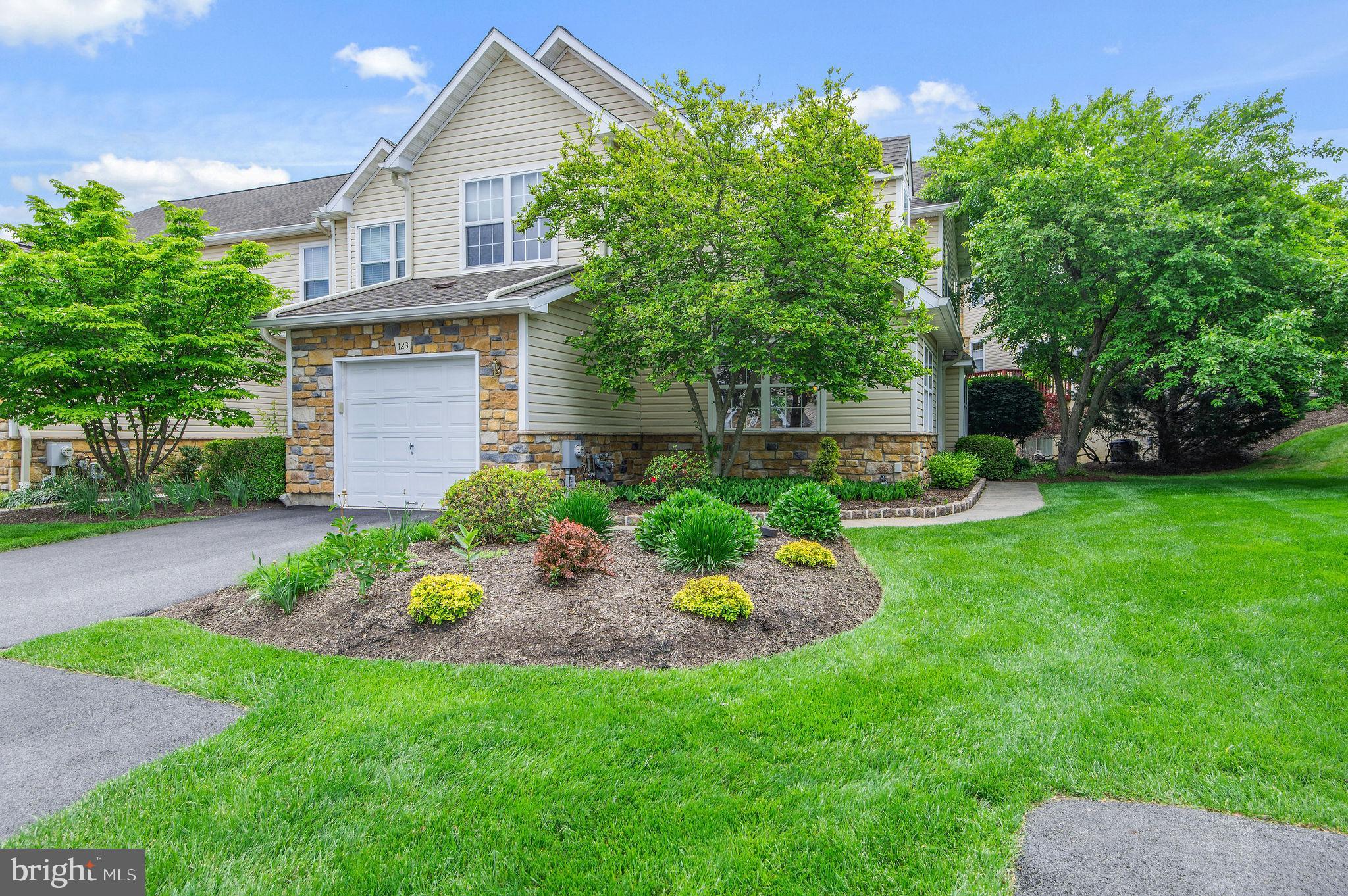 BLUE BELL CC - Residential