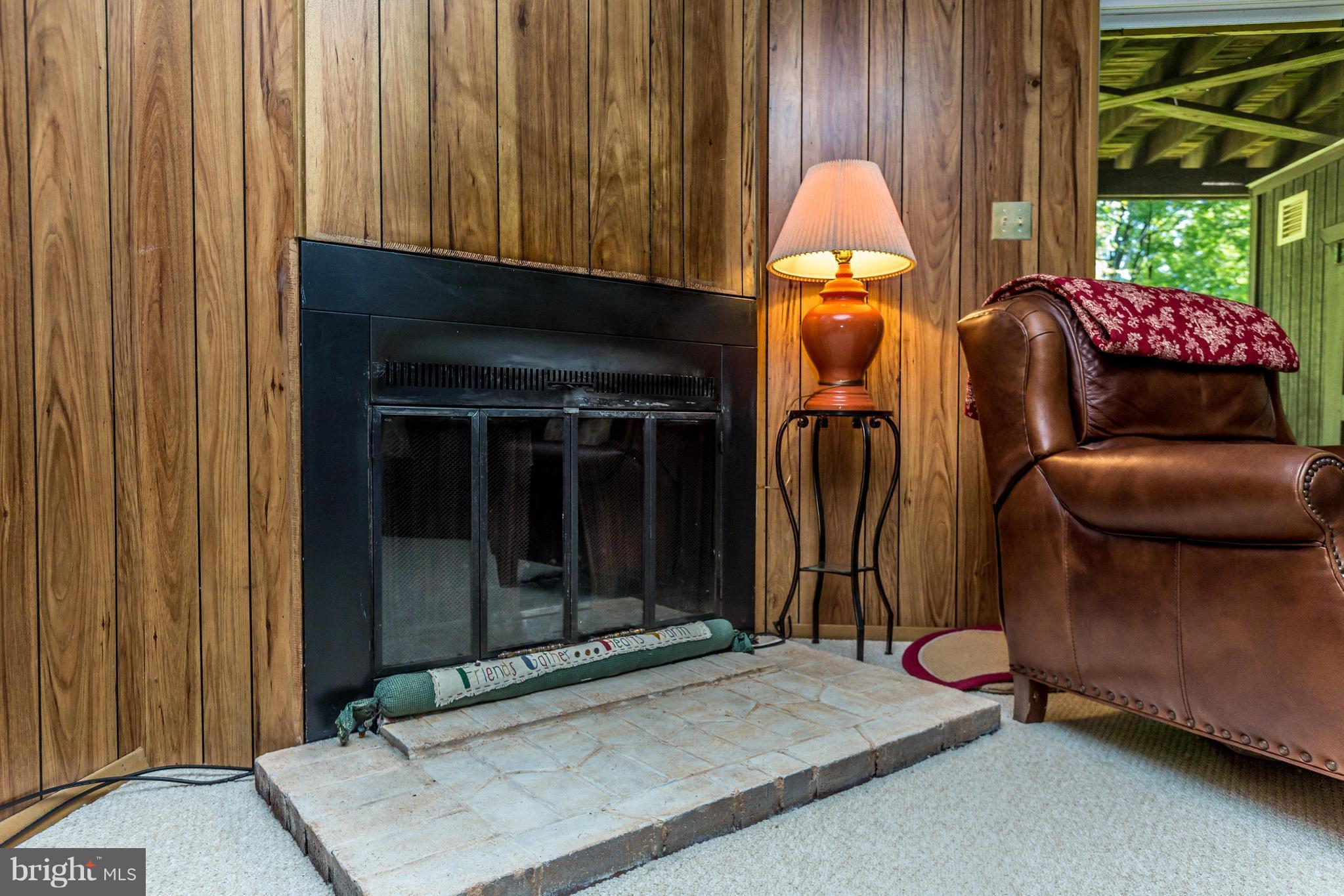 SEVEN COURTS - Residential