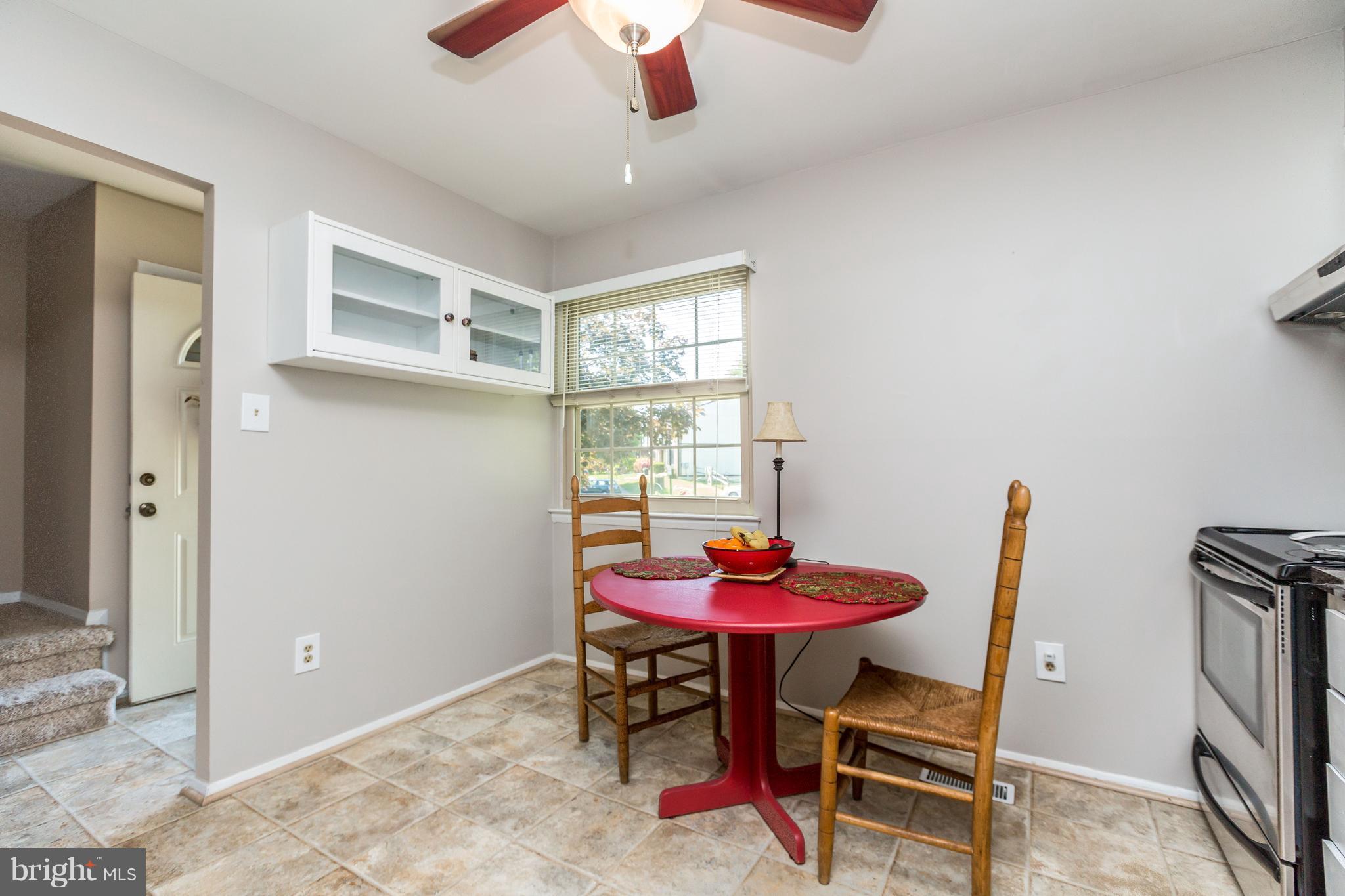 SEVEN COURTS - Residential