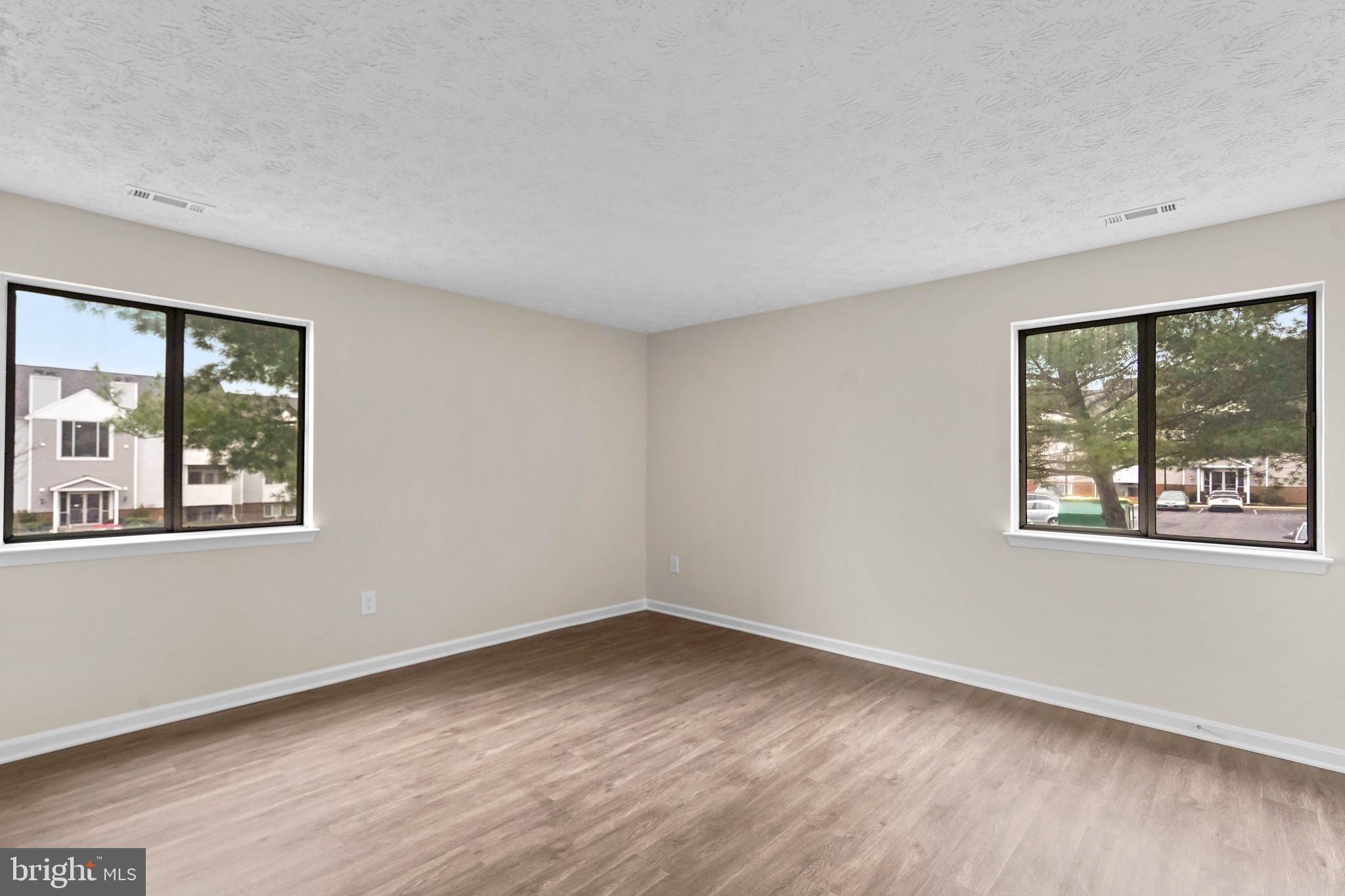 OLD FARM STATION - Residential