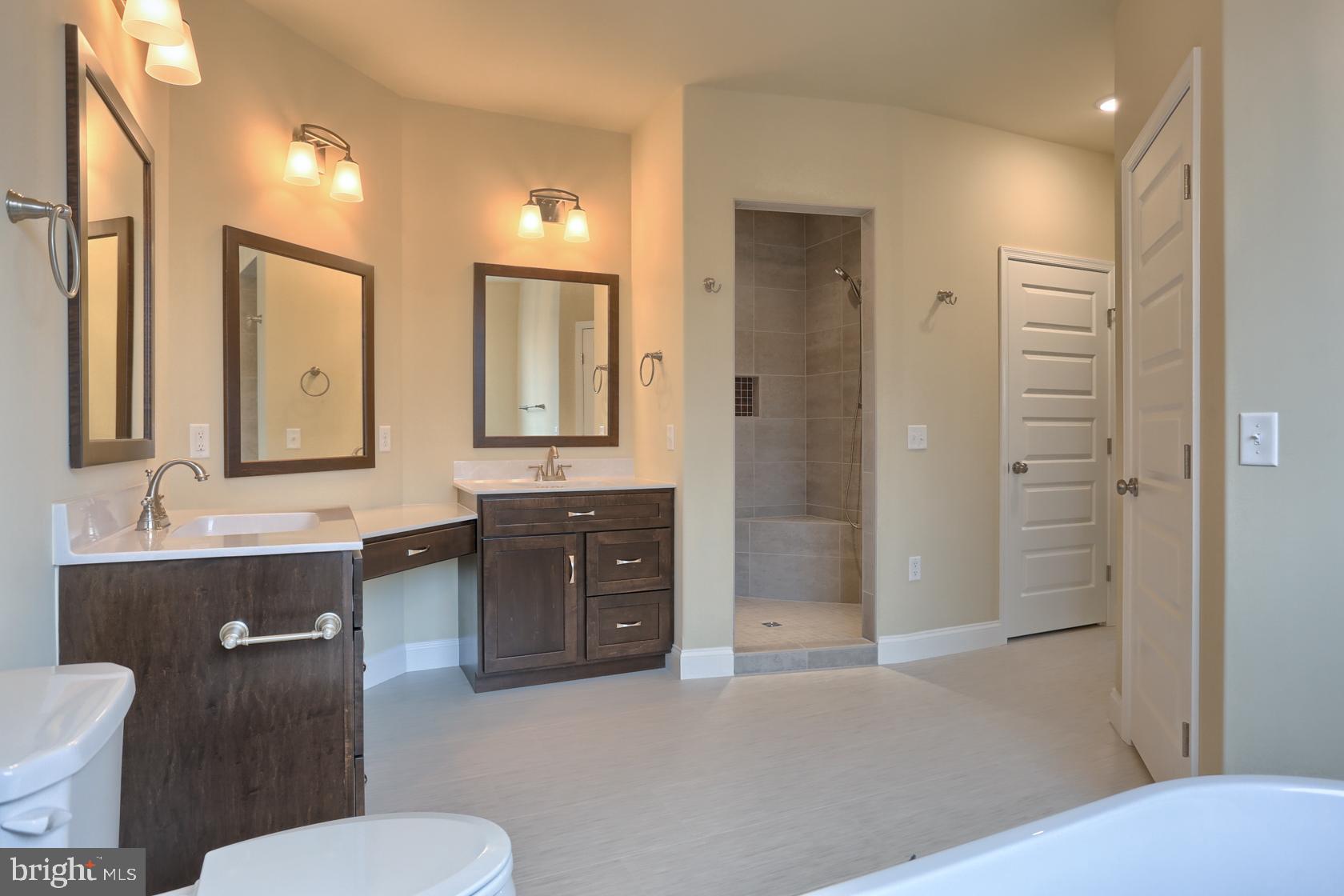 THE ESTATES AT HEARTHSIDE - Residential