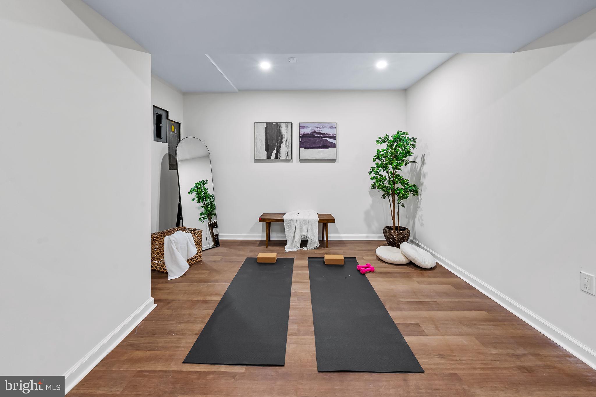 GLEN ELYN - Residential