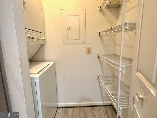 S.GLEN AT UNIVERSITY CTR - Residential Lease