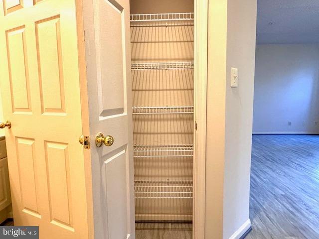 S.GLEN AT UNIVERSITY CTR - Residential Lease