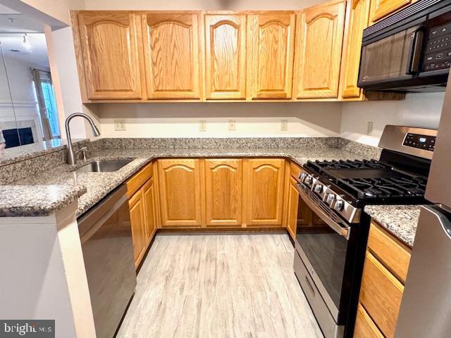 S.GLEN AT UNIVERSITY CTR - Residential Lease