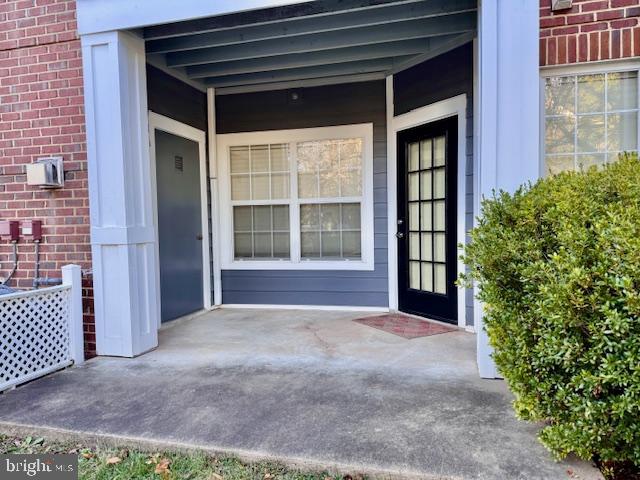 S.GLEN AT UNIVERSITY CTR - Residential Lease