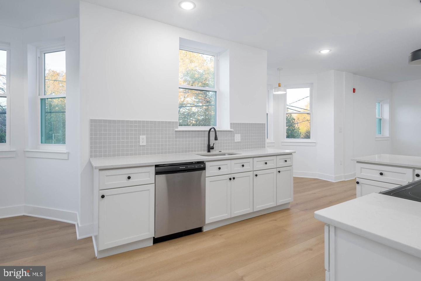 PASSYUNK SQUARE - Residential Lease