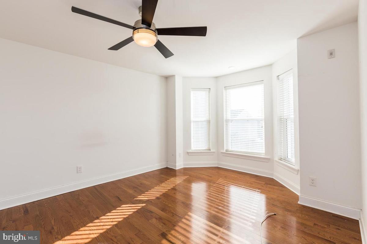 MANAYUNK - Residential Income