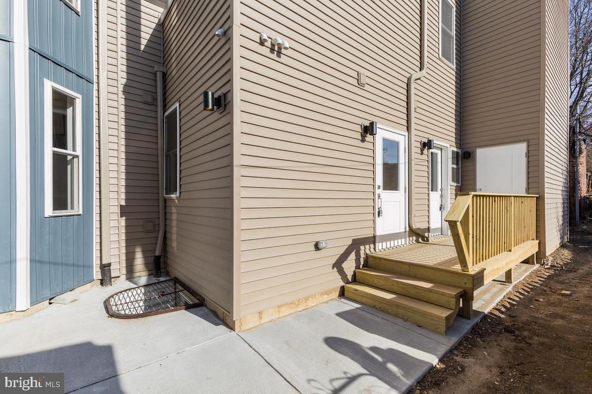 MANAYUNK - Residential Income