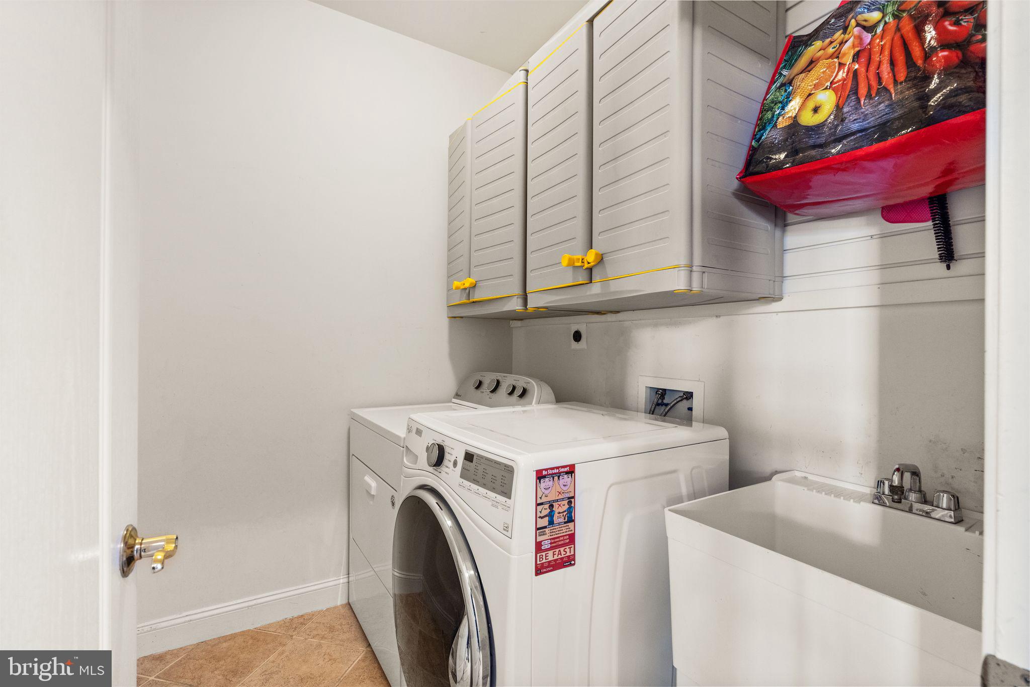 GREENWICH - Residential