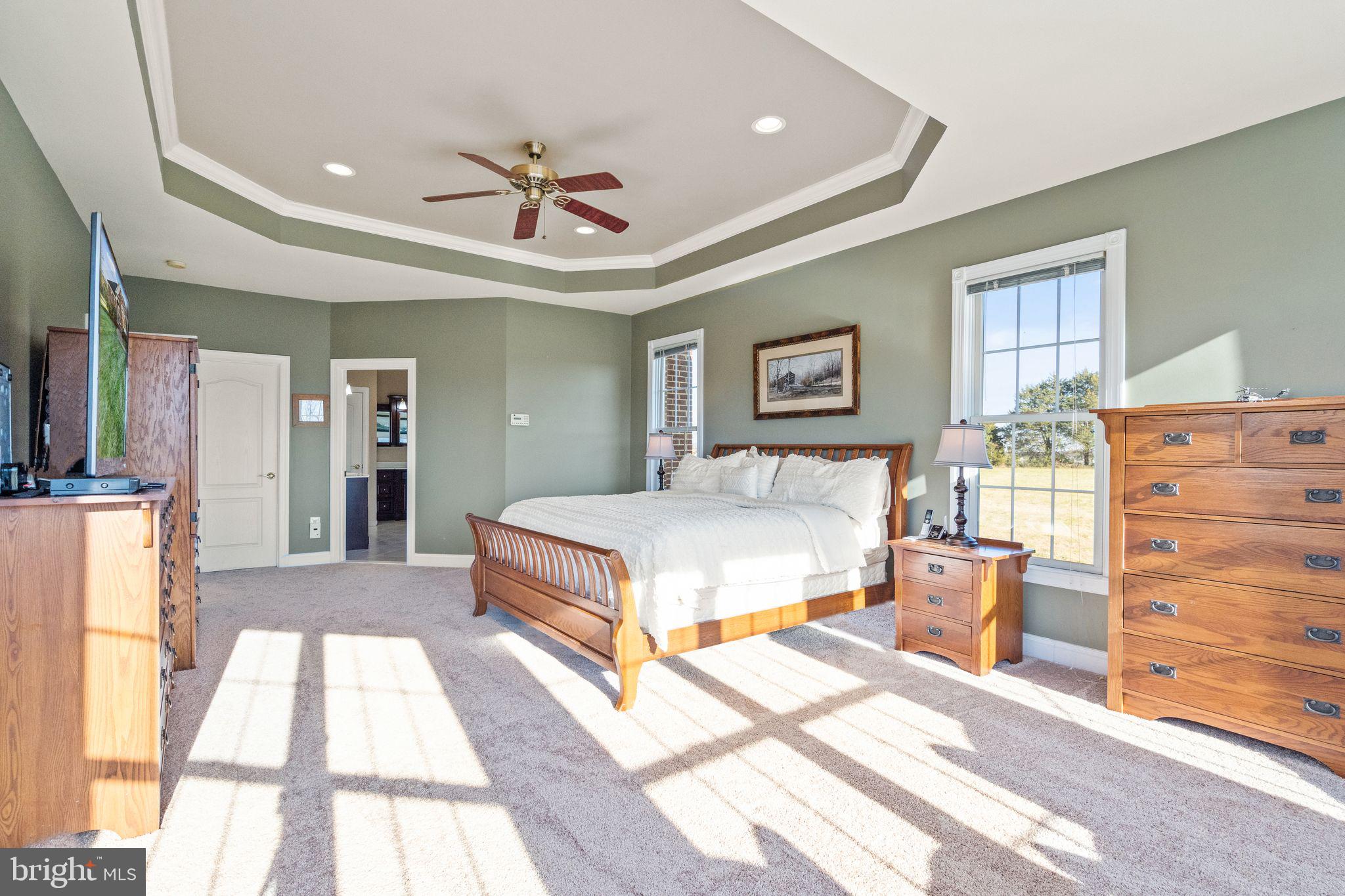 GREENWICH - Residential