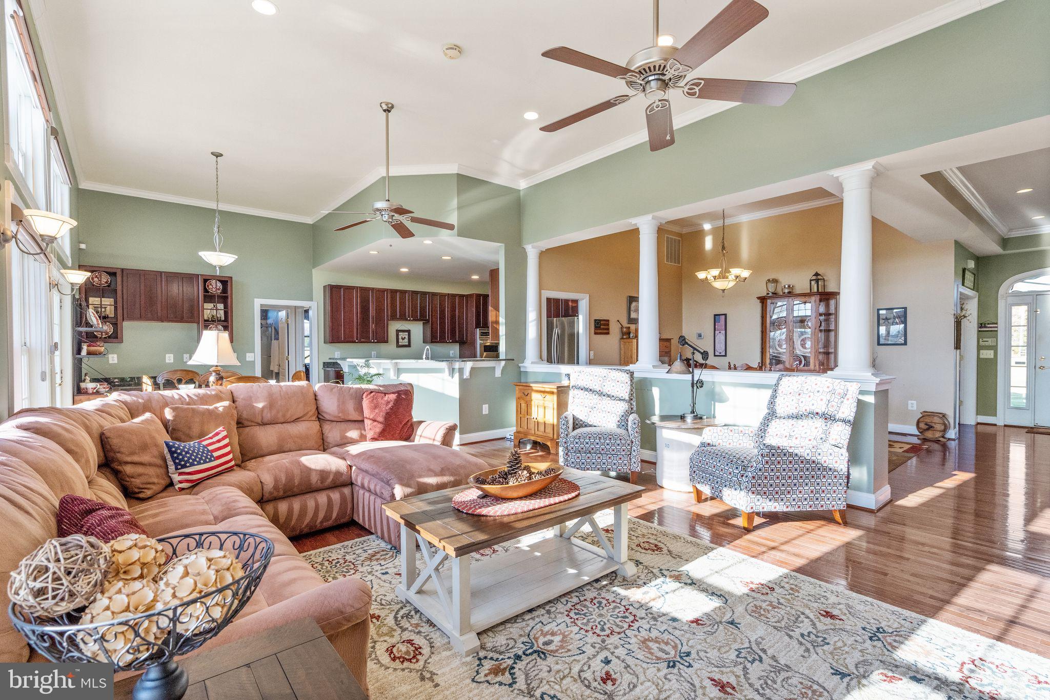 GREENWICH - Residential