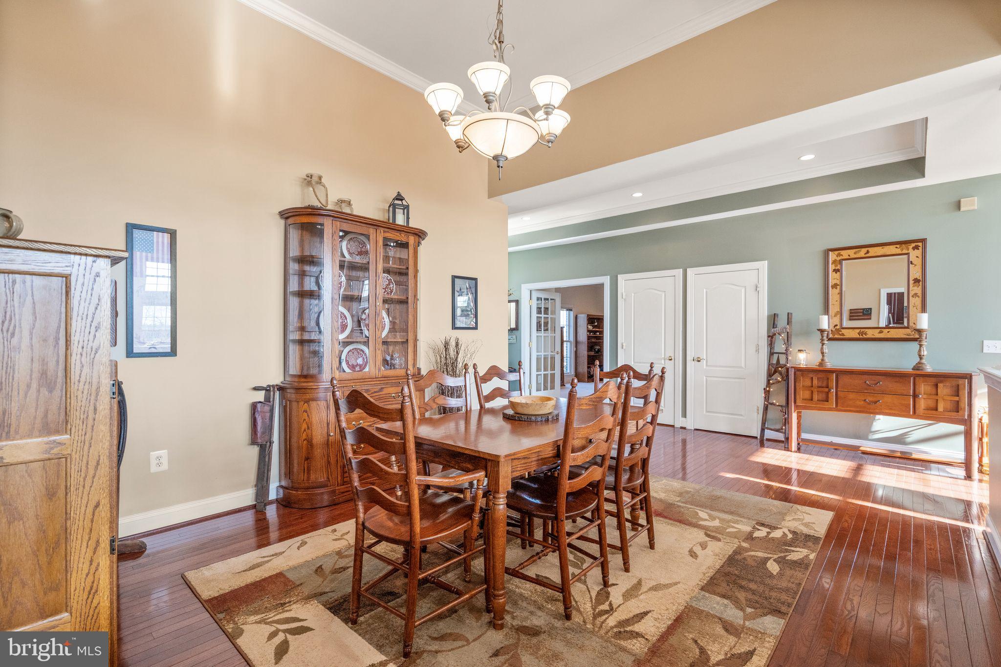 GREENWICH - Residential