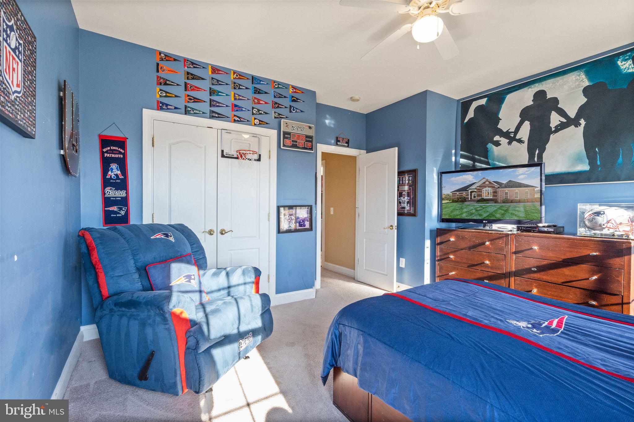 GREENWICH - Residential