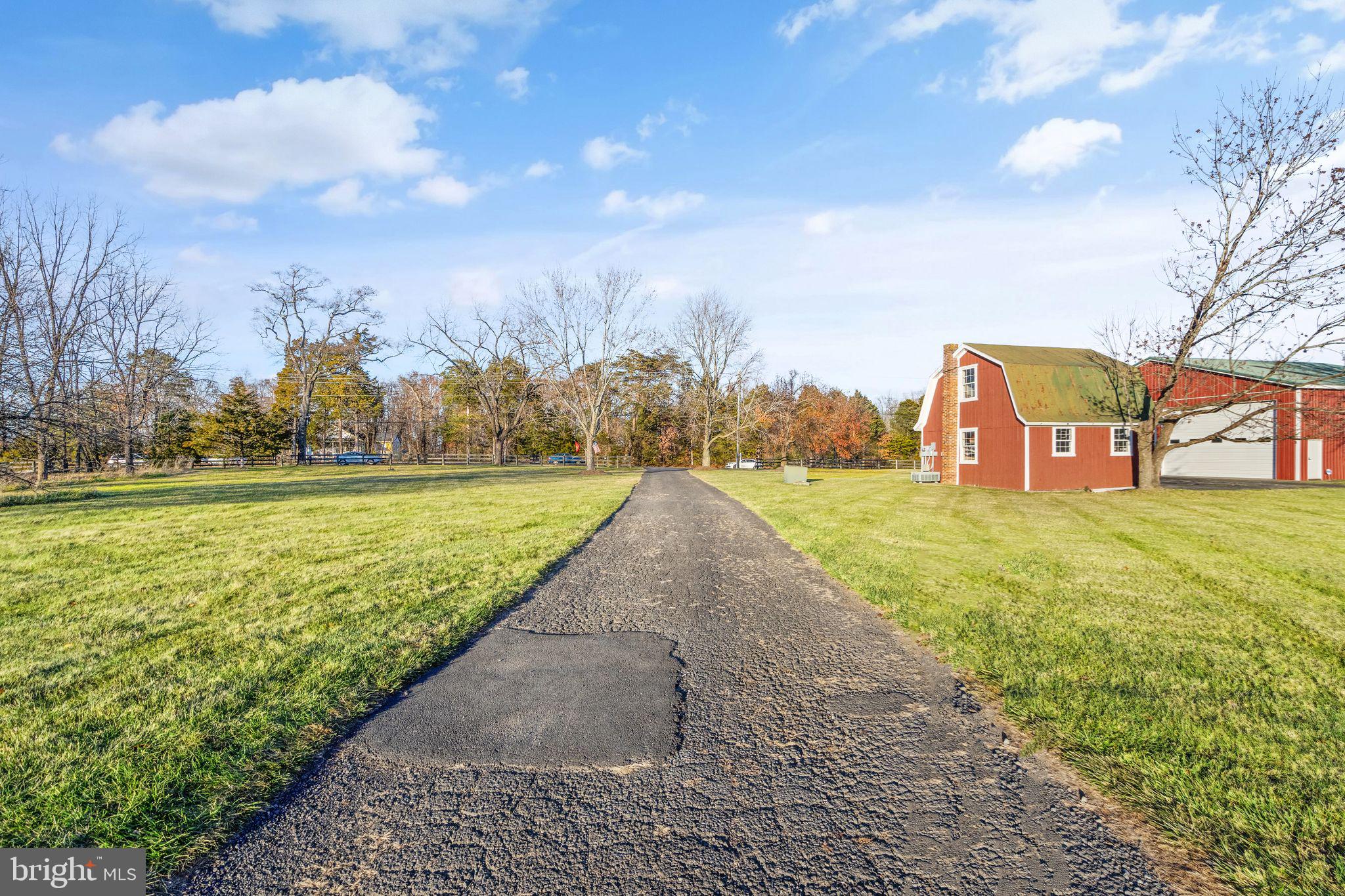 GREENWICH - Residential