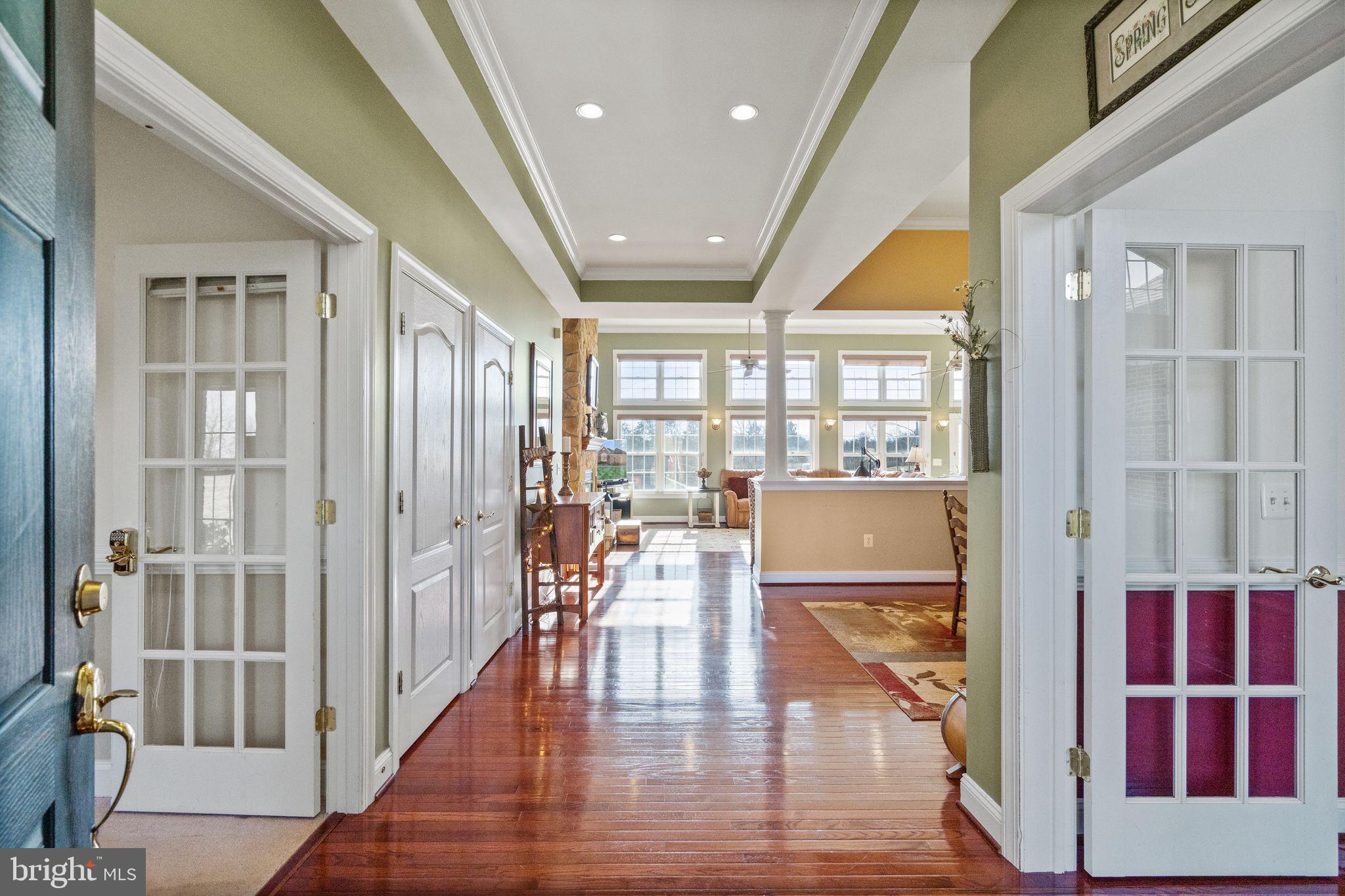 GREENWICH - Residential