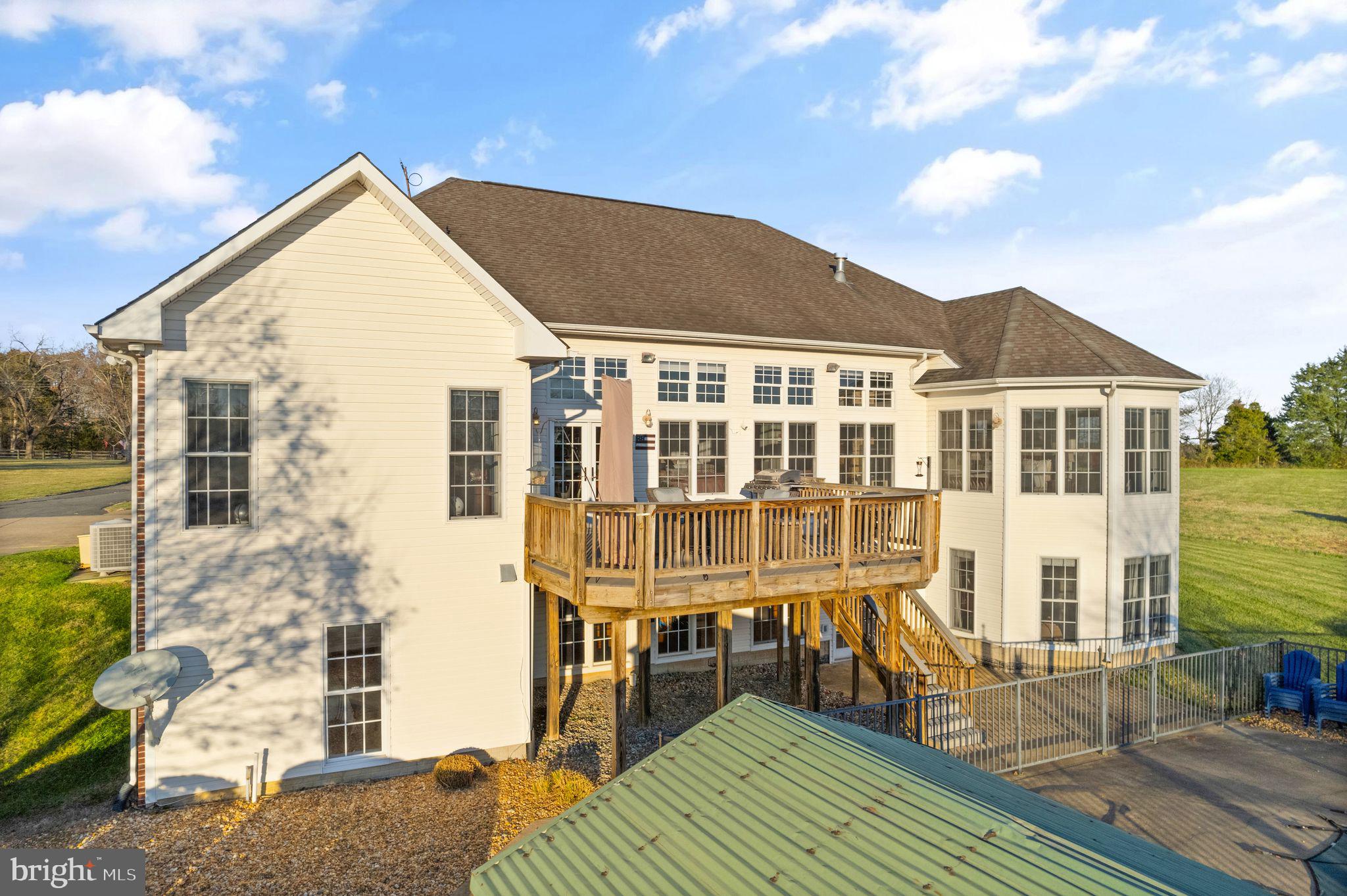 GREENWICH - Residential