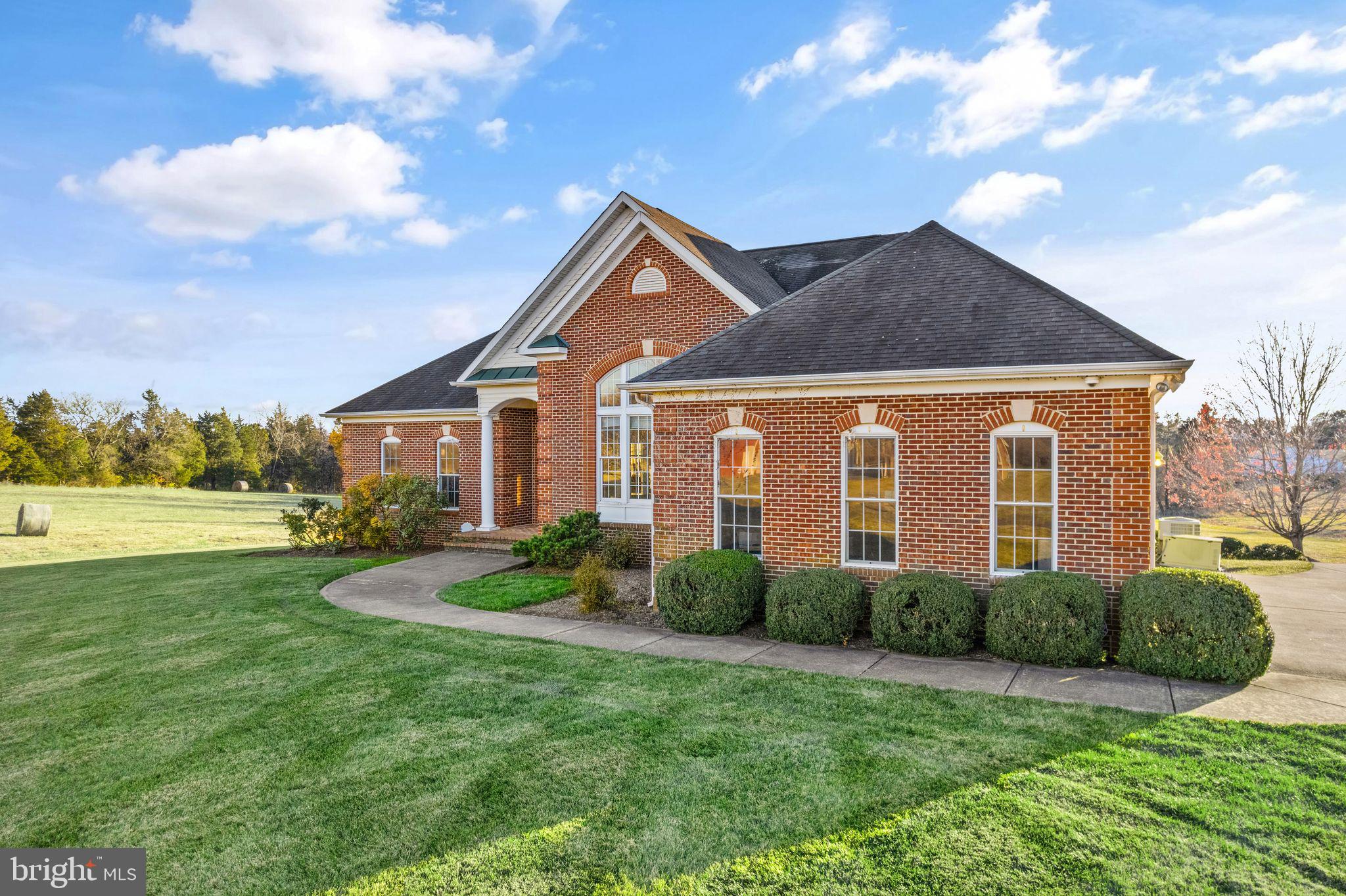 GREENWICH - Residential