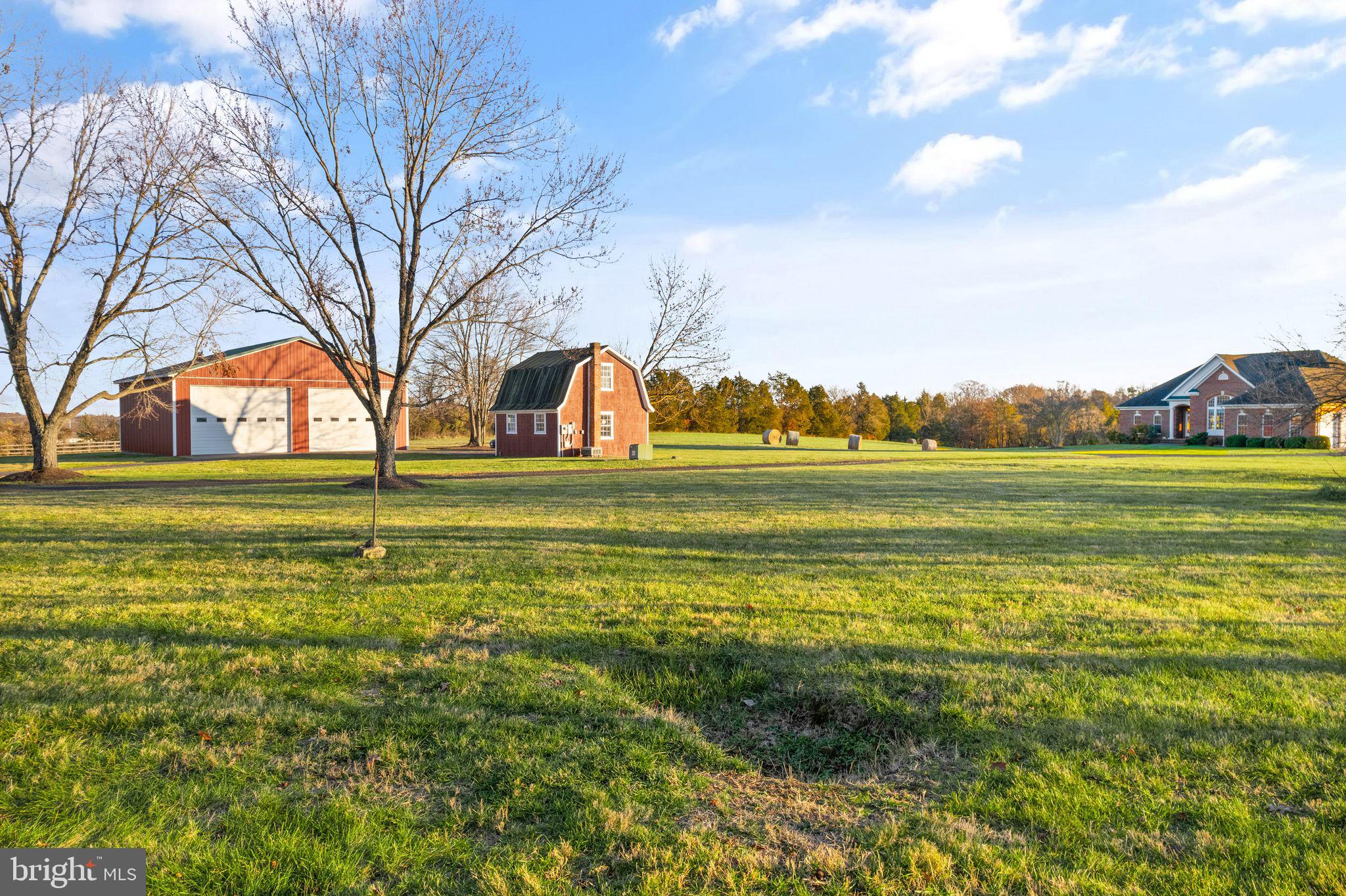 GREENWICH - Residential