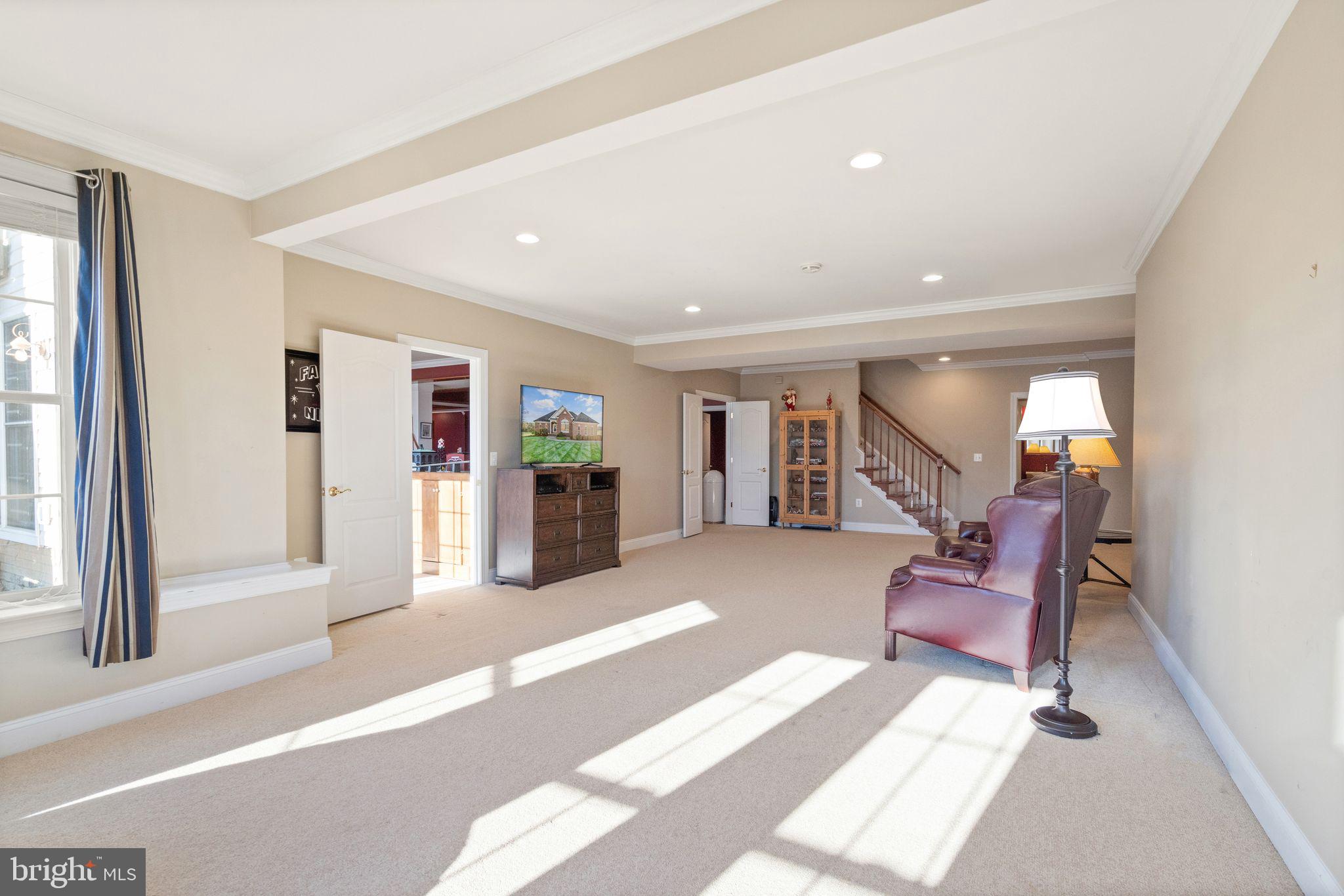 GREENWICH - Residential