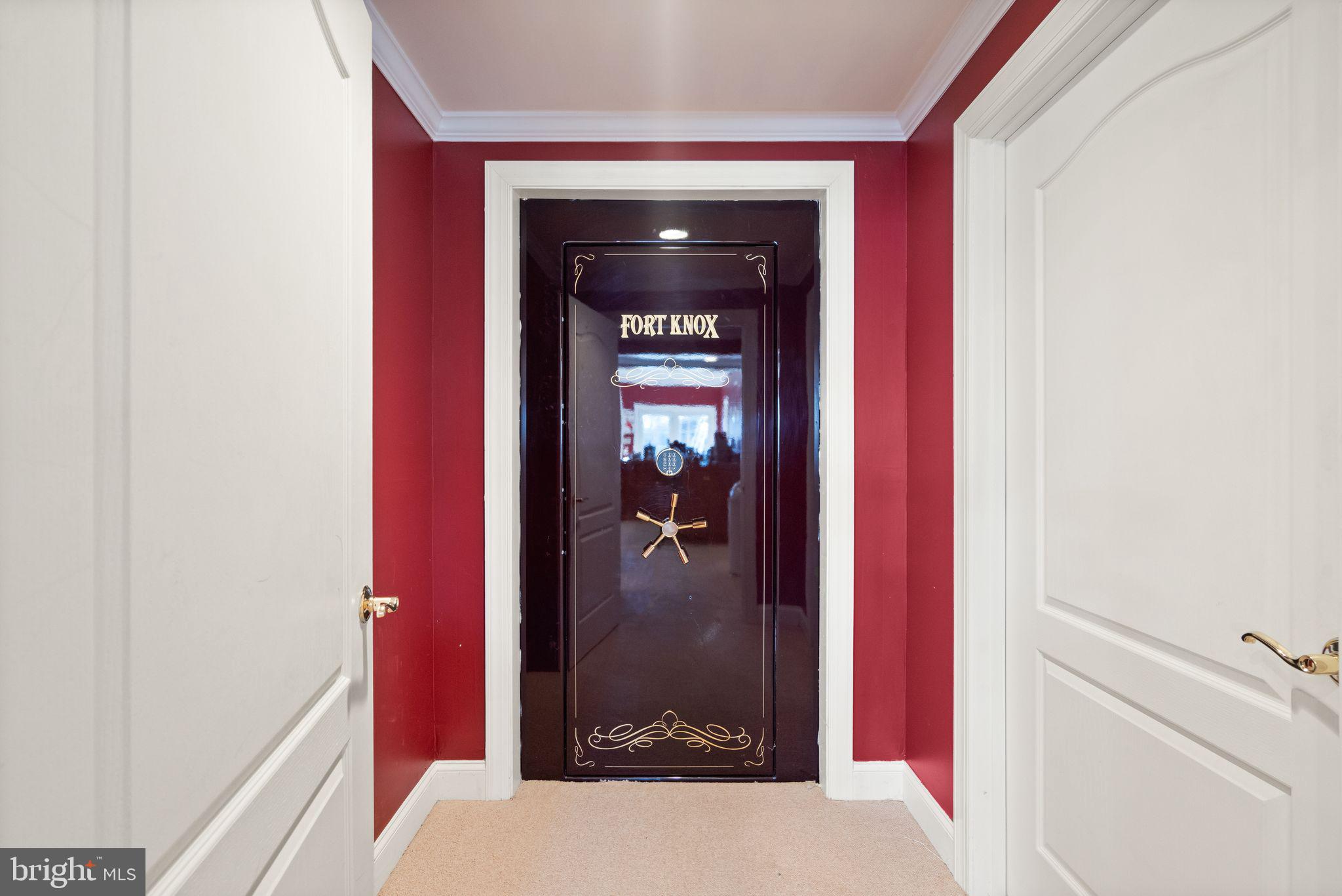 GREENWICH - Residential