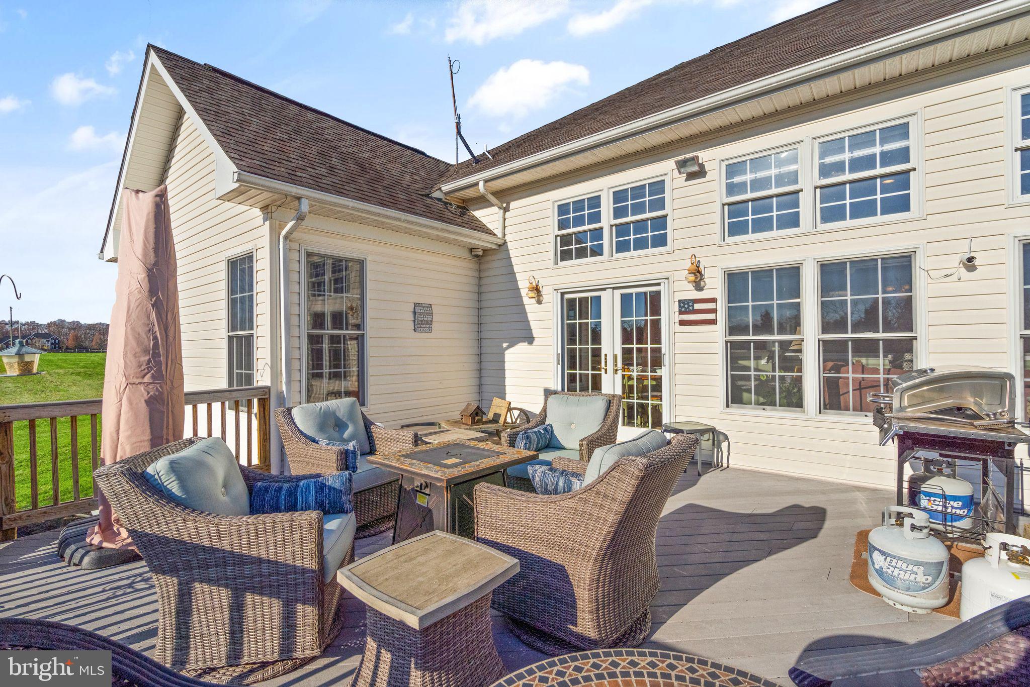 GREENWICH - Residential