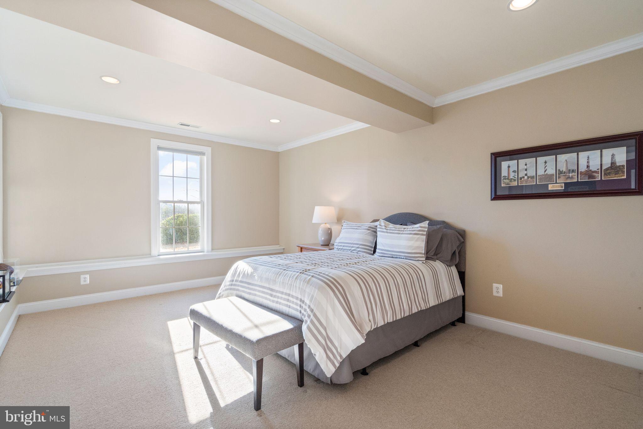 GREENWICH - Residential