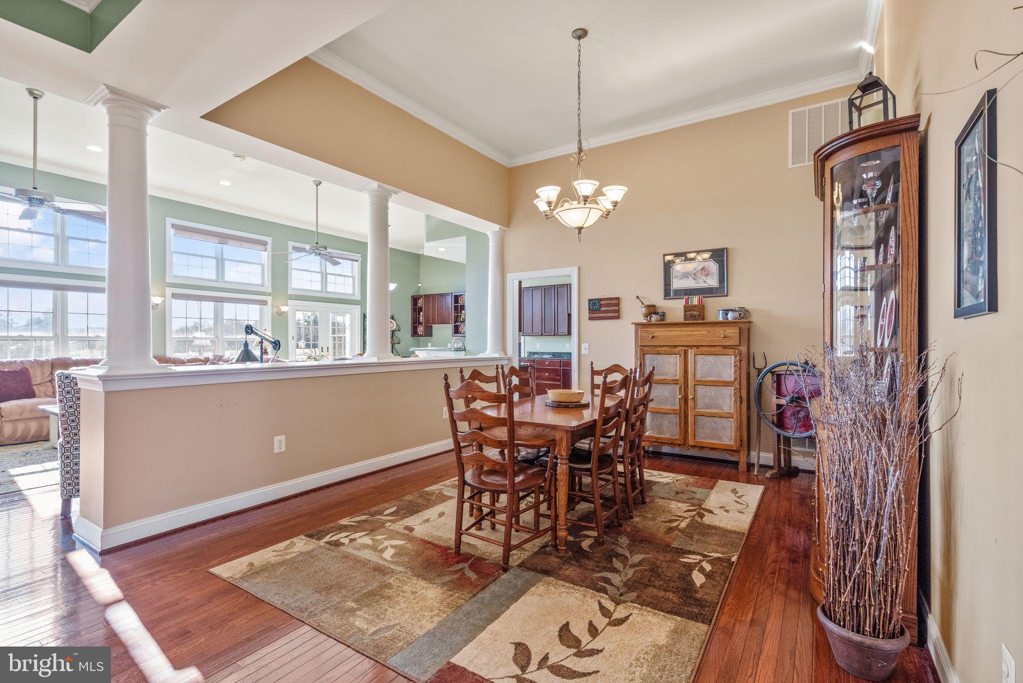 GREENWICH - Residential