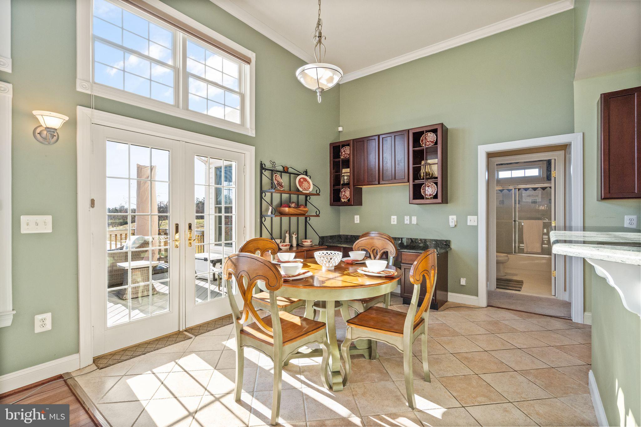 GREENWICH - Residential