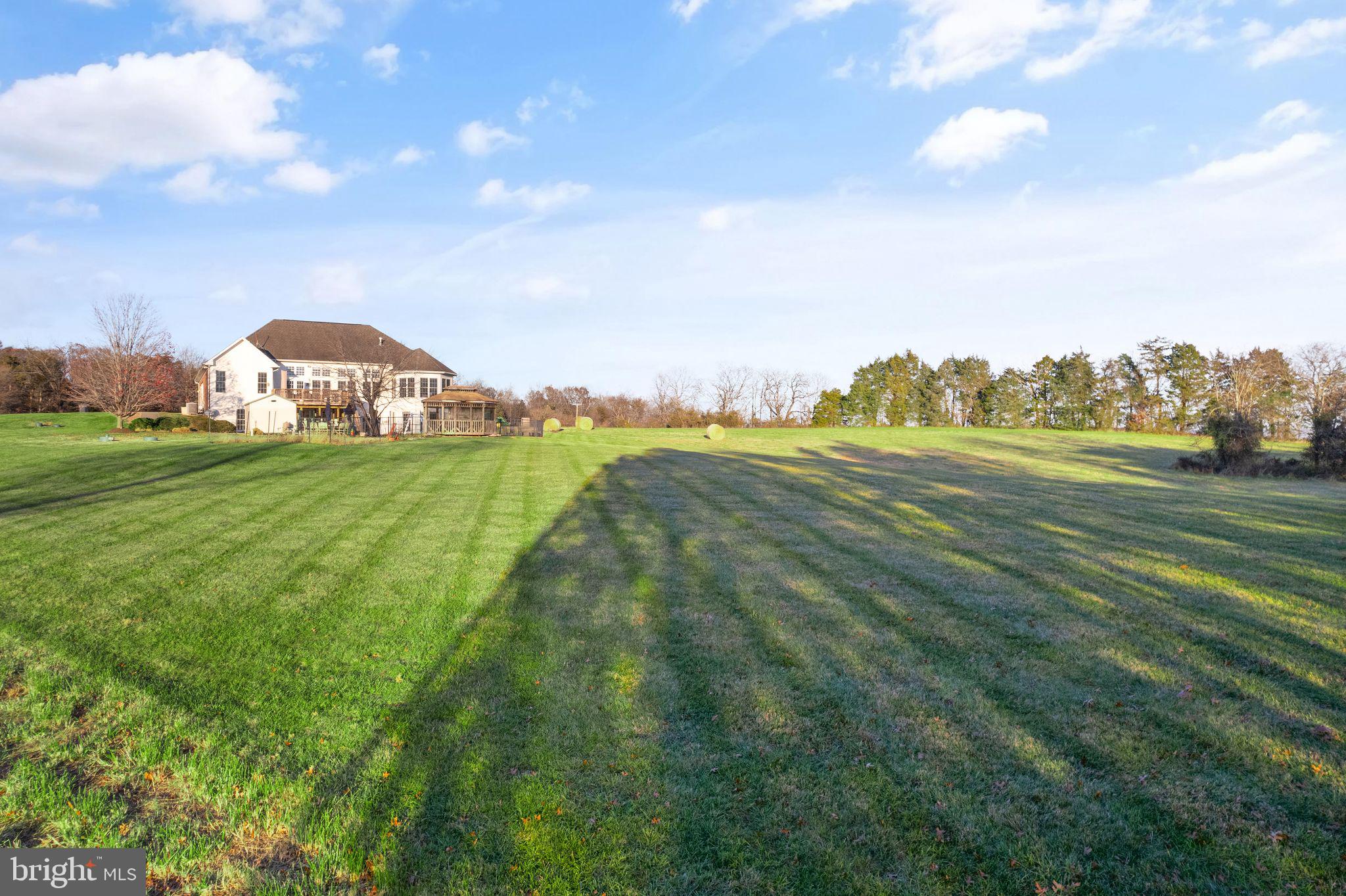 GREENWICH - Residential