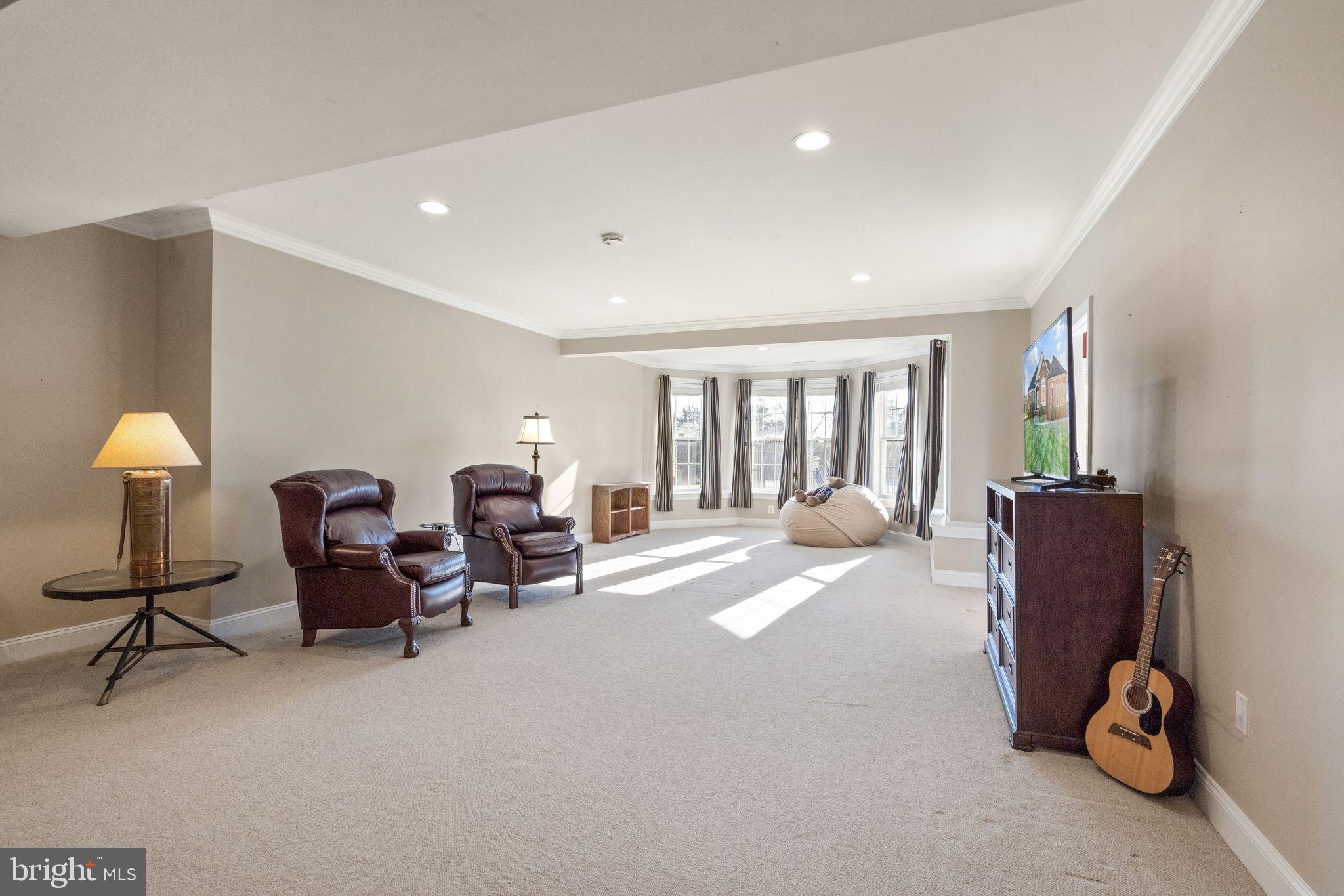 GREENWICH - Residential