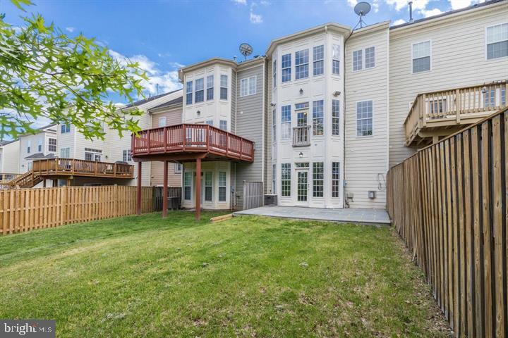 LANSDOWNE ON THE POTOMAC - Residential Lease